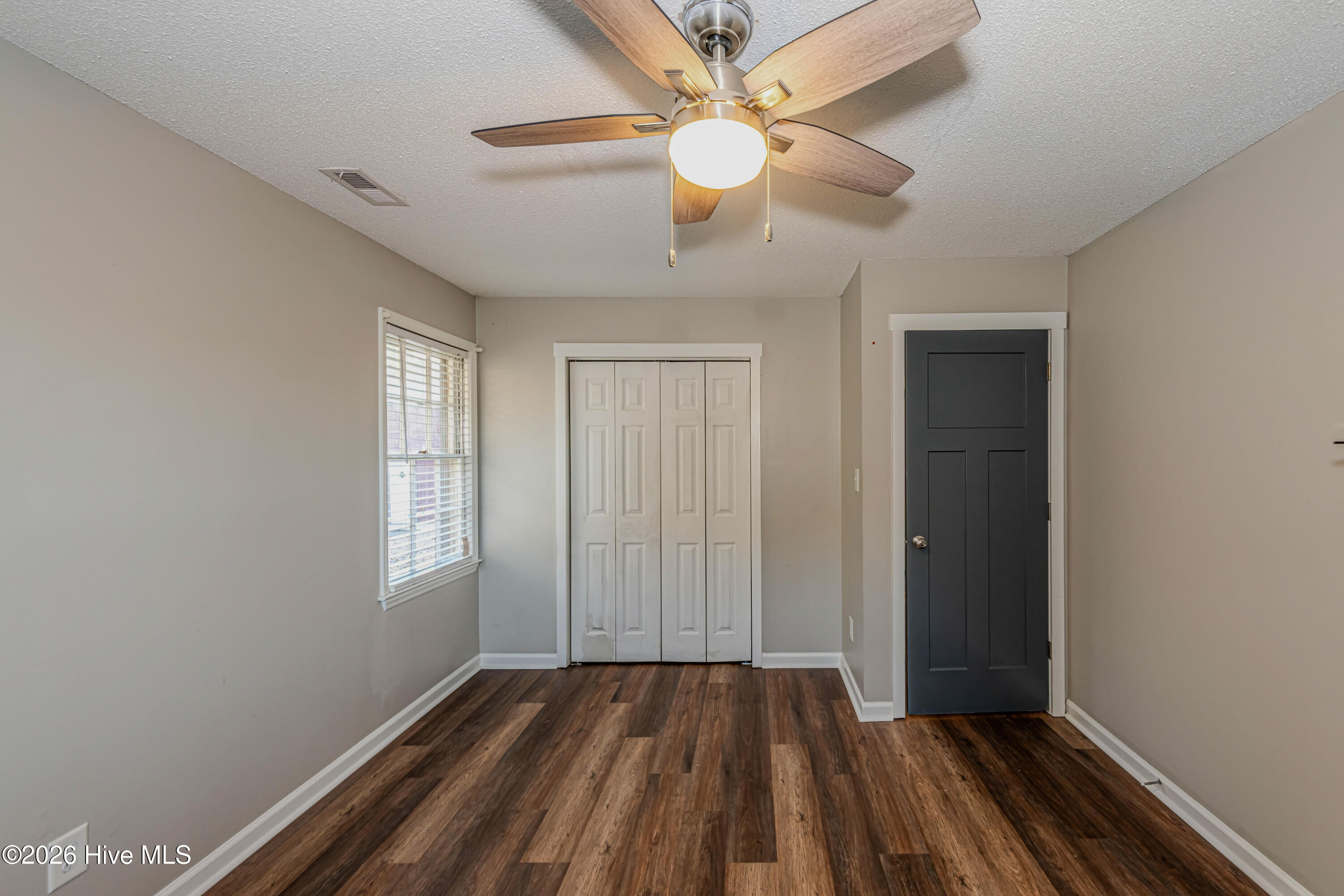 100549124 | Photo 28