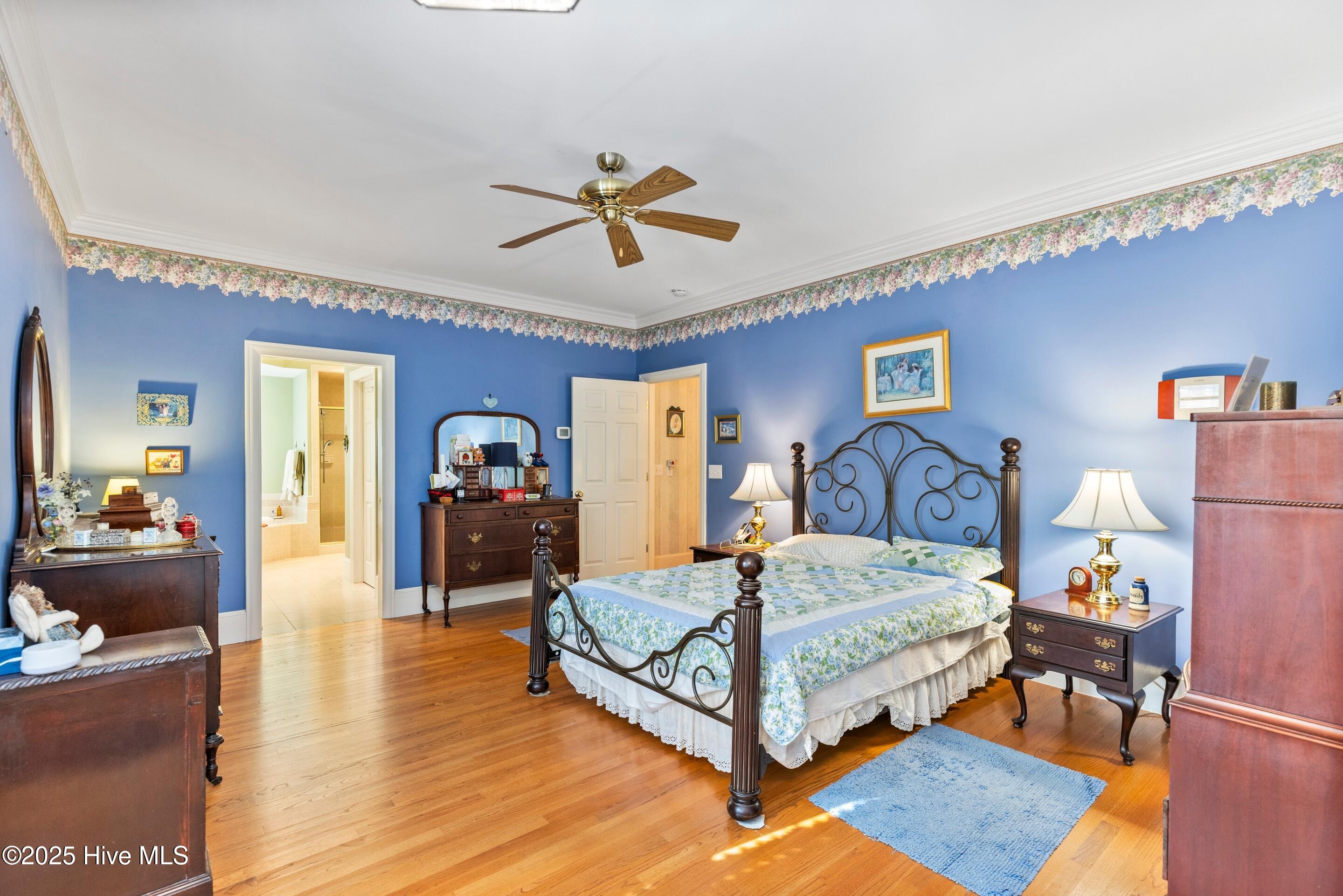 100536994 | Photo 21