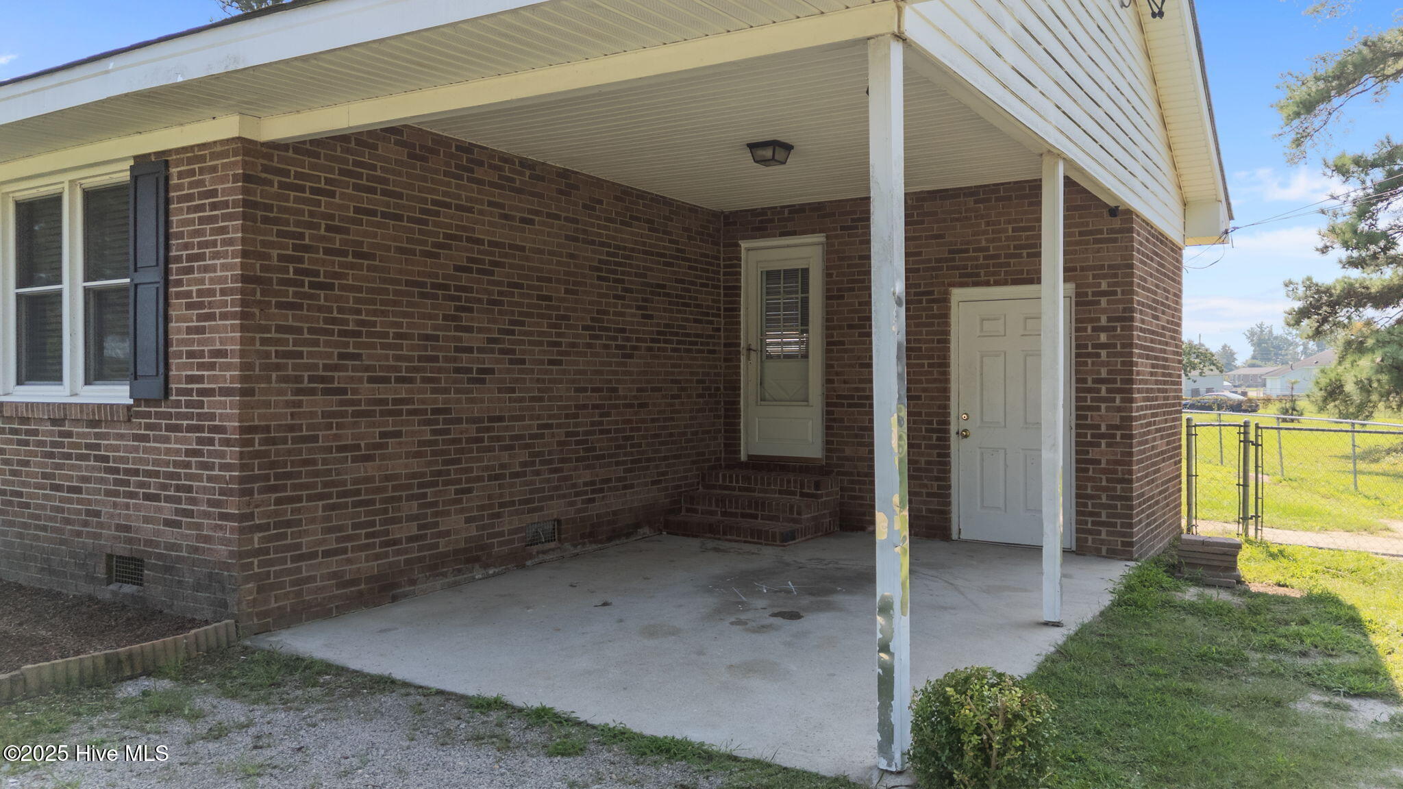 Homes for sale in Stantonsburg, NC | 304 Minshall Dr, Stantonsburg, NC 27883 | MLS# 100525781