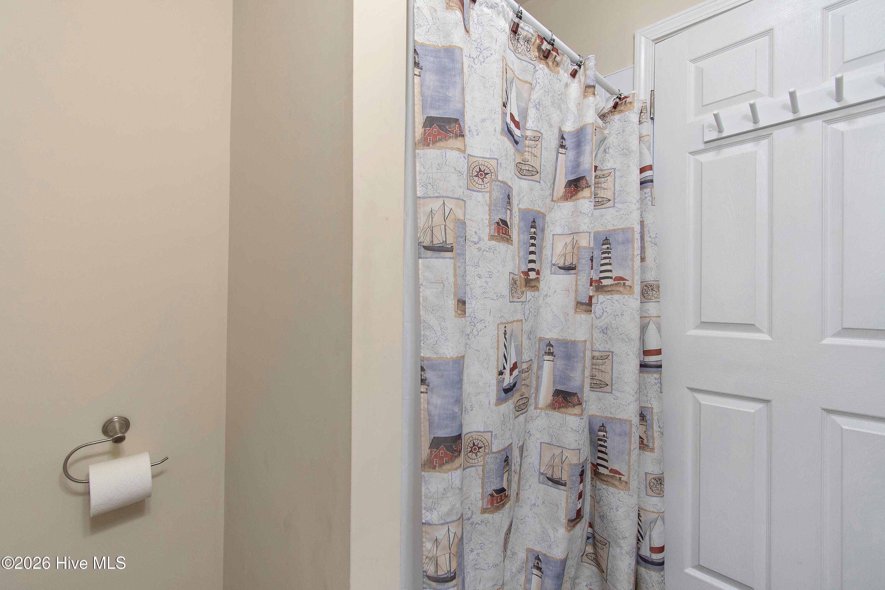 100552486 | Photo 46