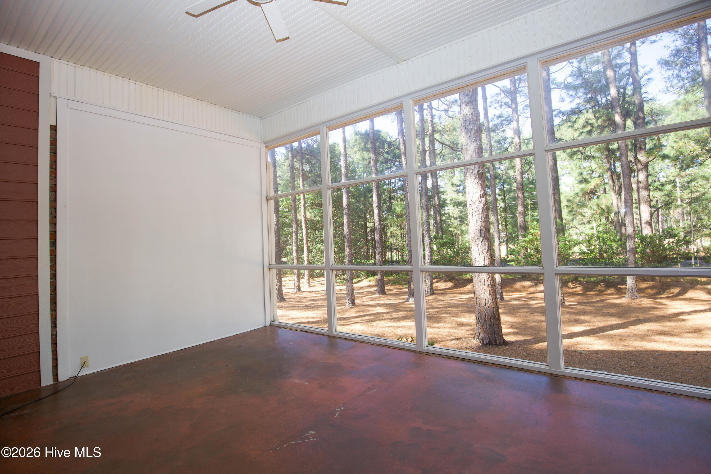 16 Montrose Ct-44