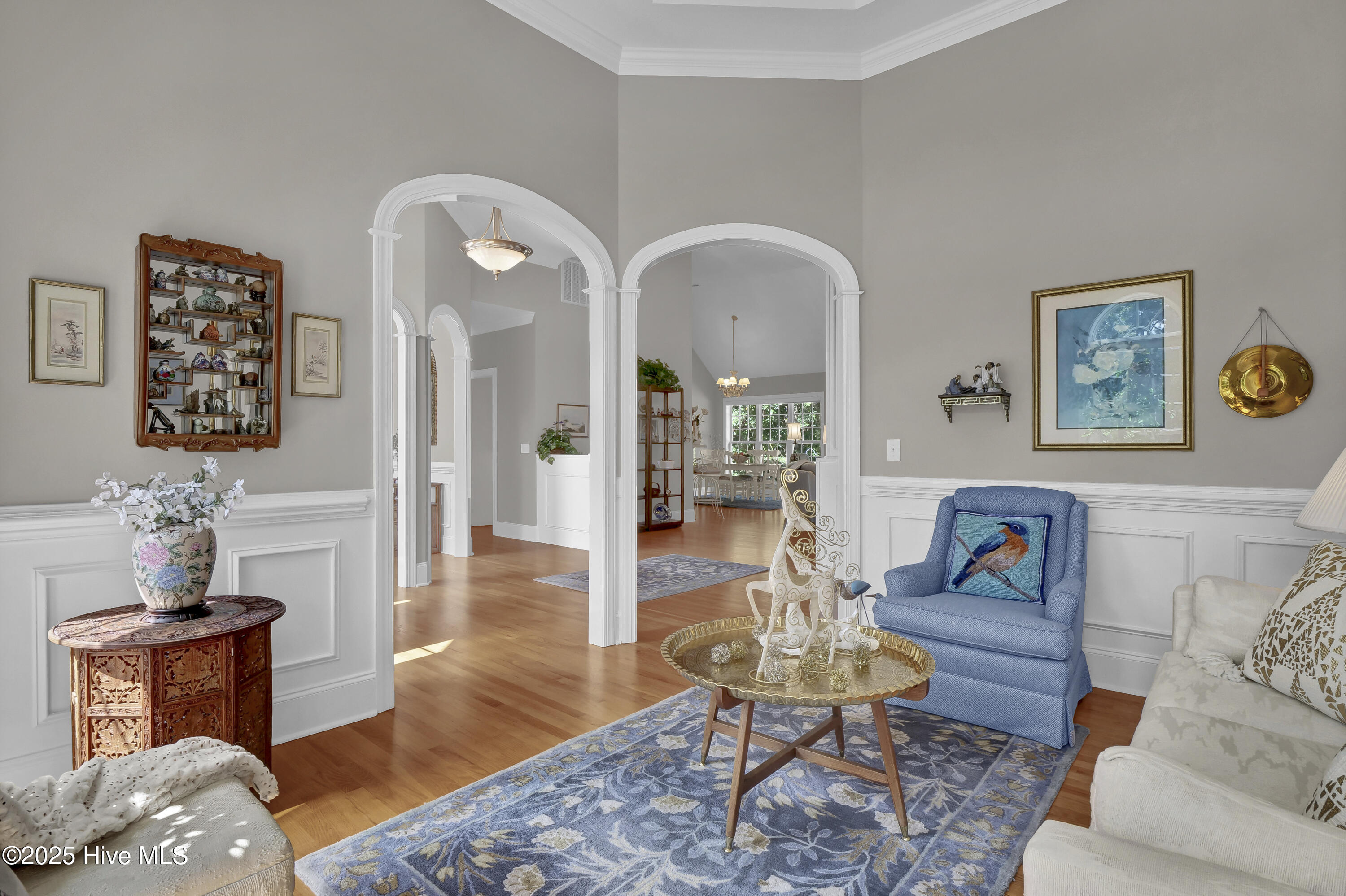 100533946 | Photo 12