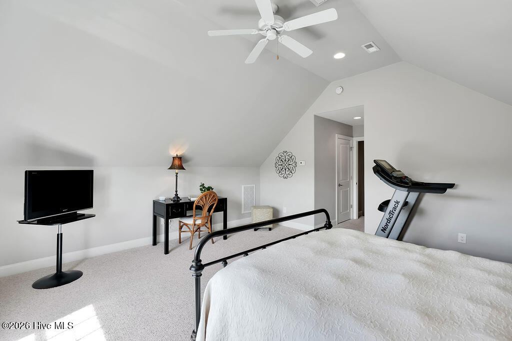 100562114 | Photo 29