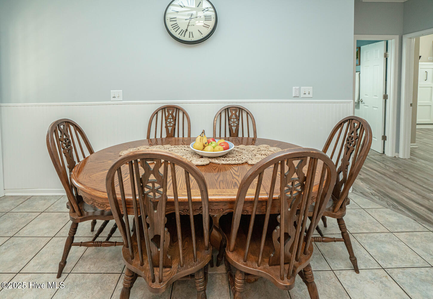 100532611 | Photo 32