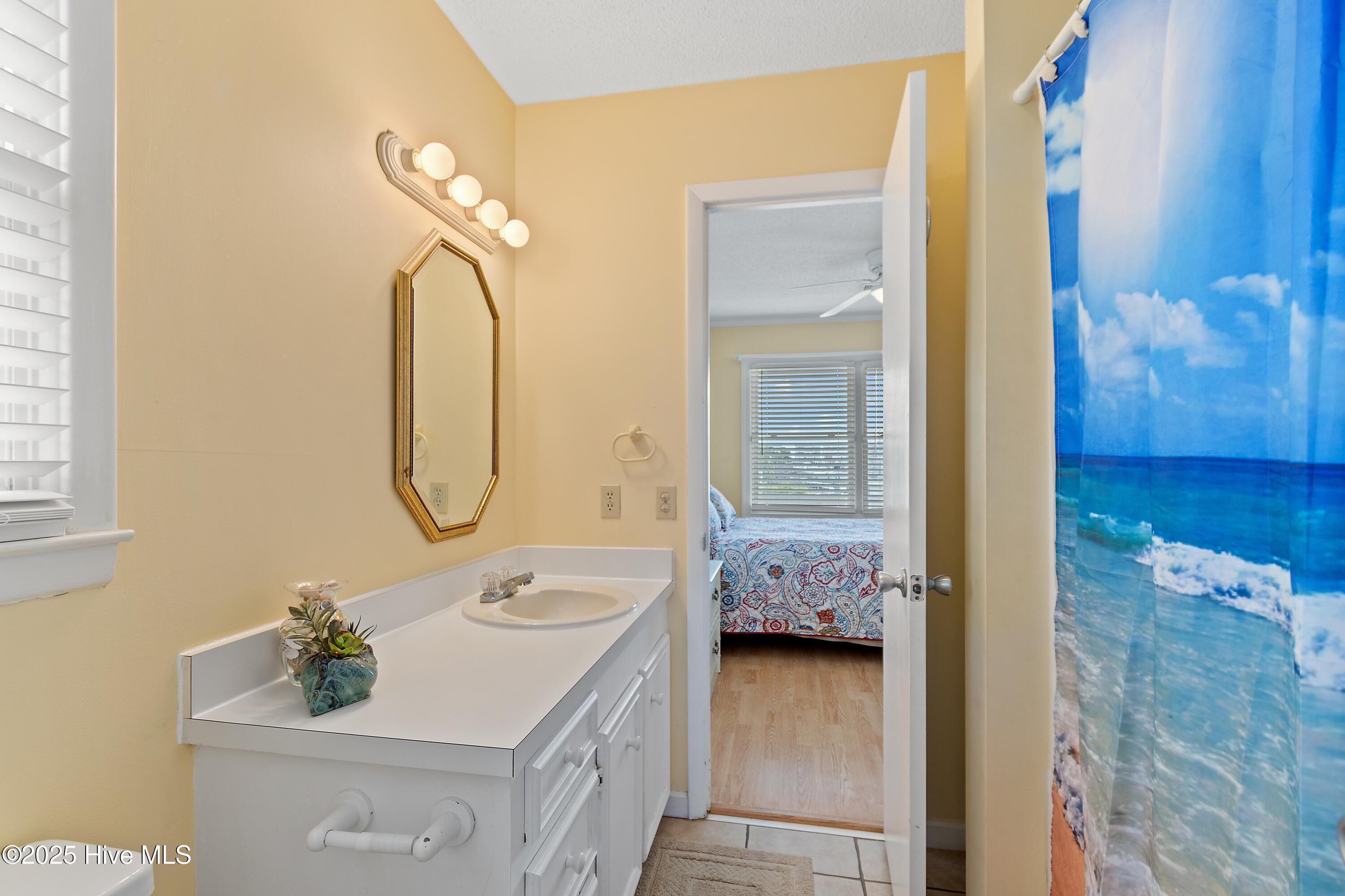 100543177 | Photo 26