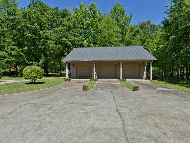 046_2-garage