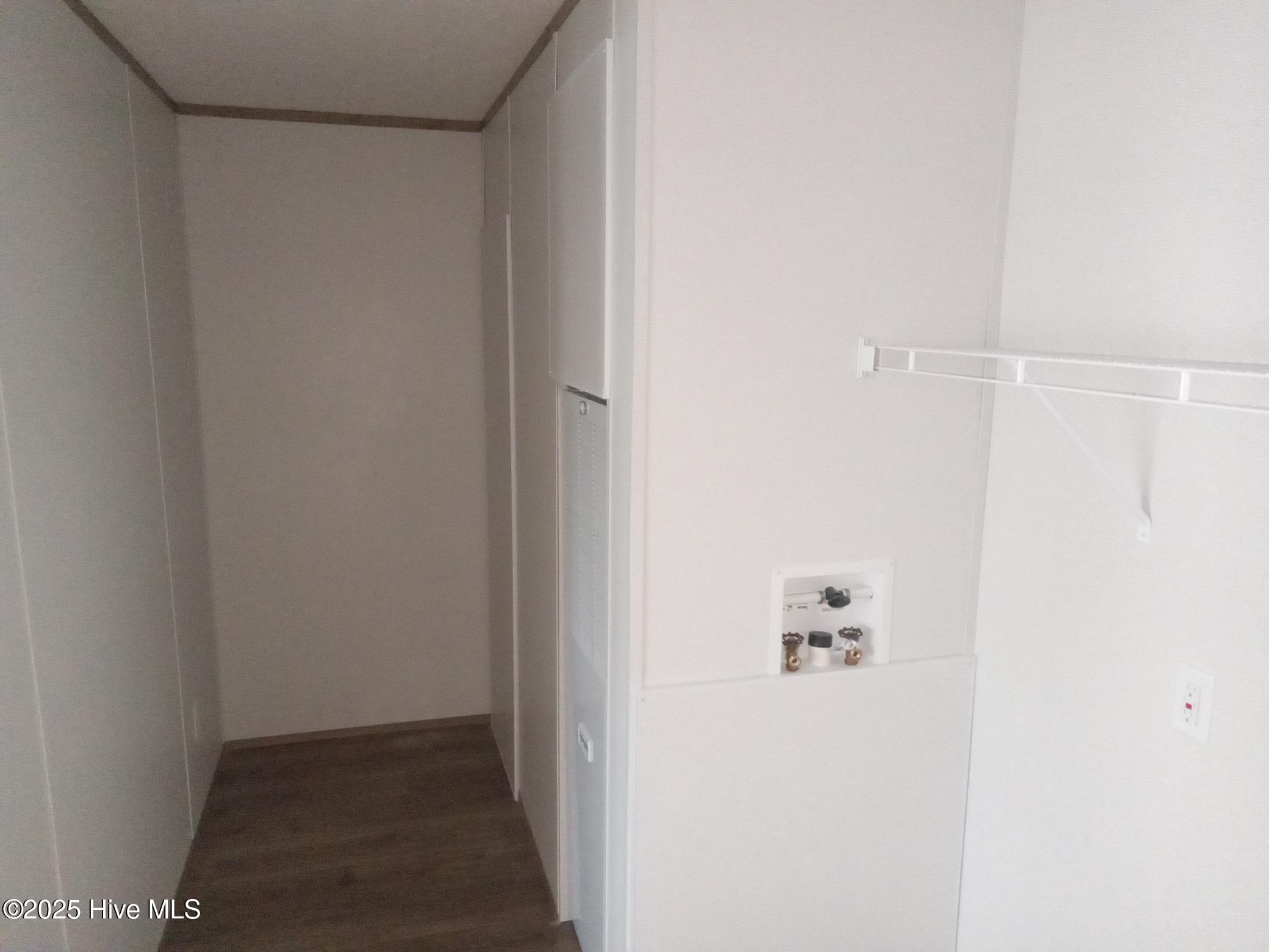 100500943 | Photo 22