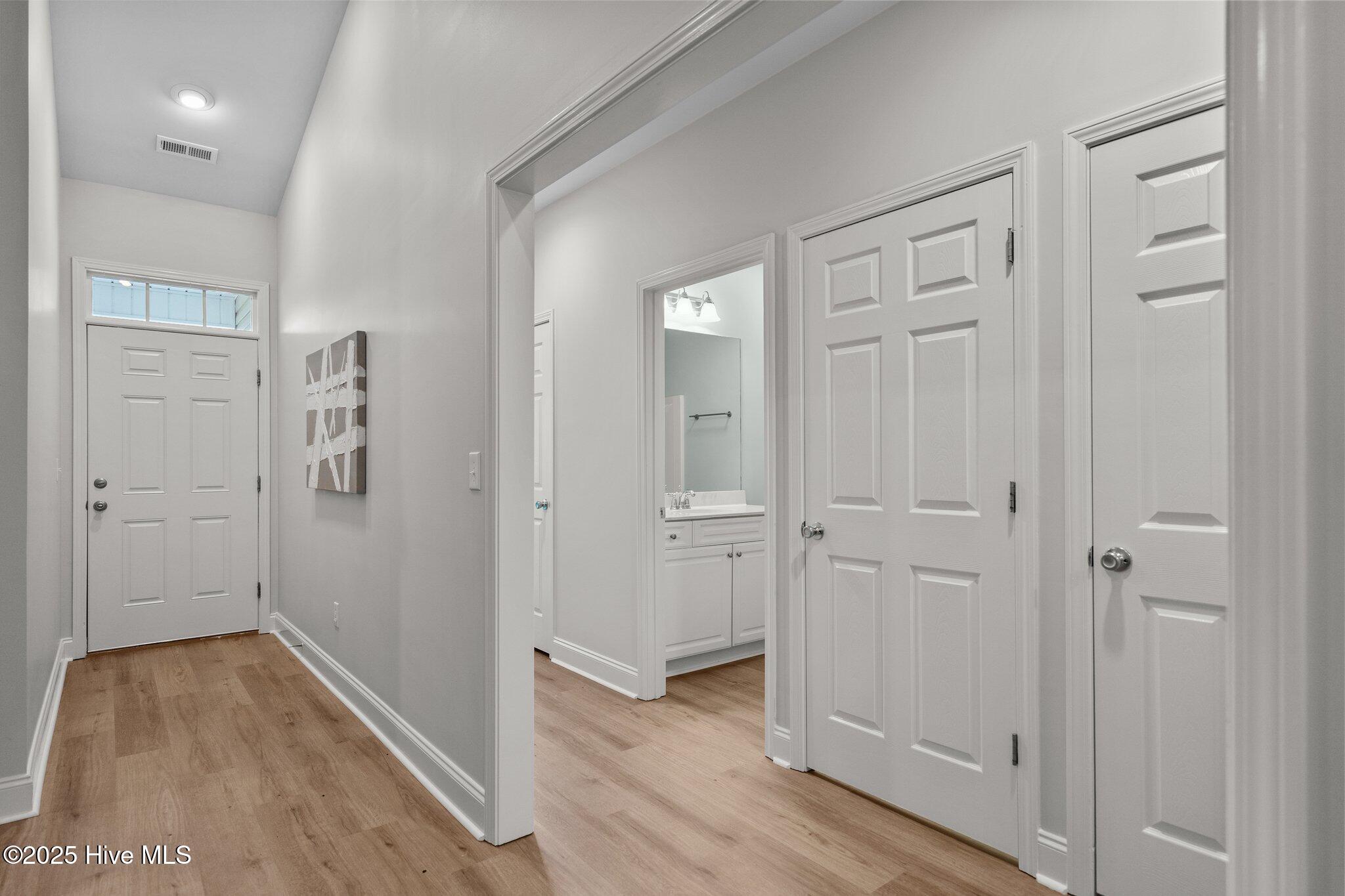 100514871 | Photo 19