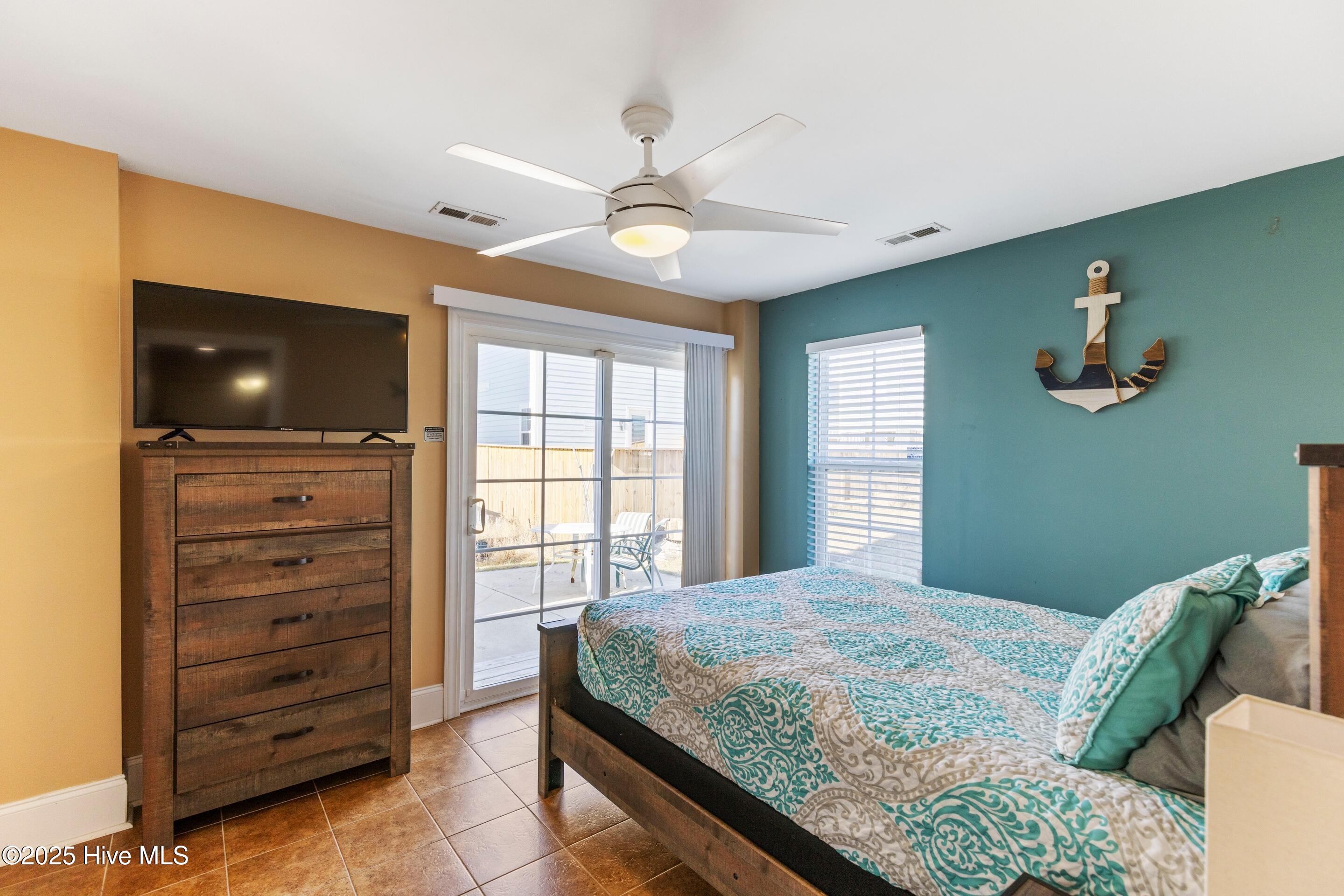 100546676 | Photo 45