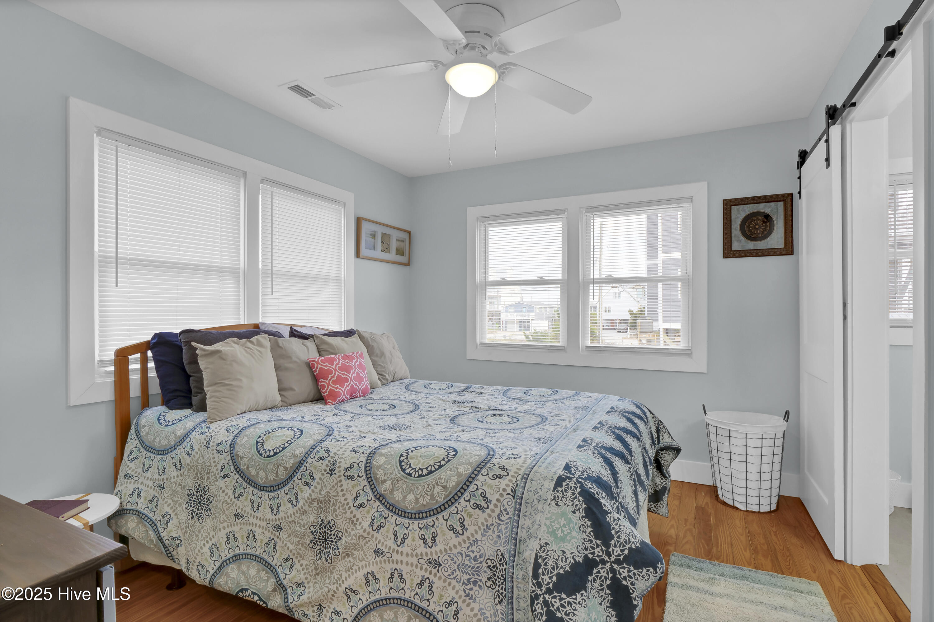 100544276 | Photo 16