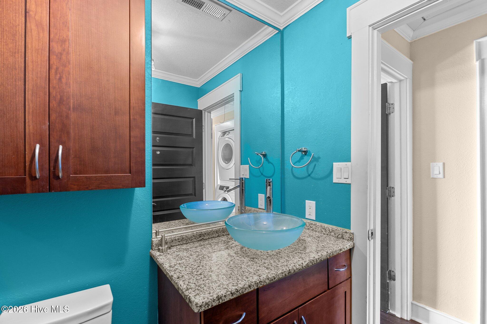 8711 Emerald Plantation Road 302,Emerald Isle