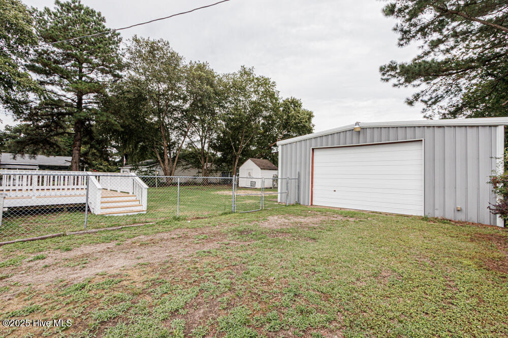 30' x 40' Metal Building