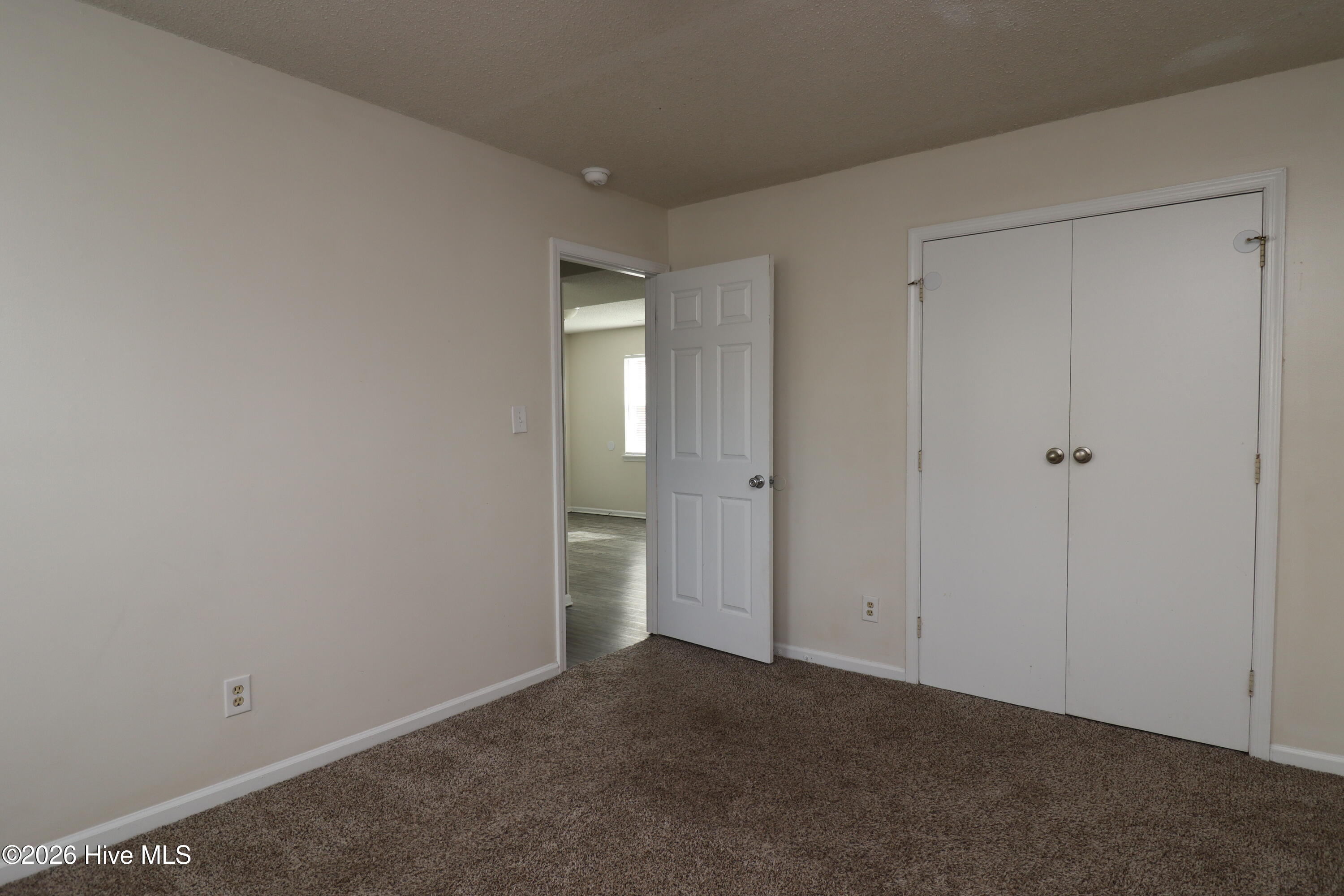 100552101 | Photo 16