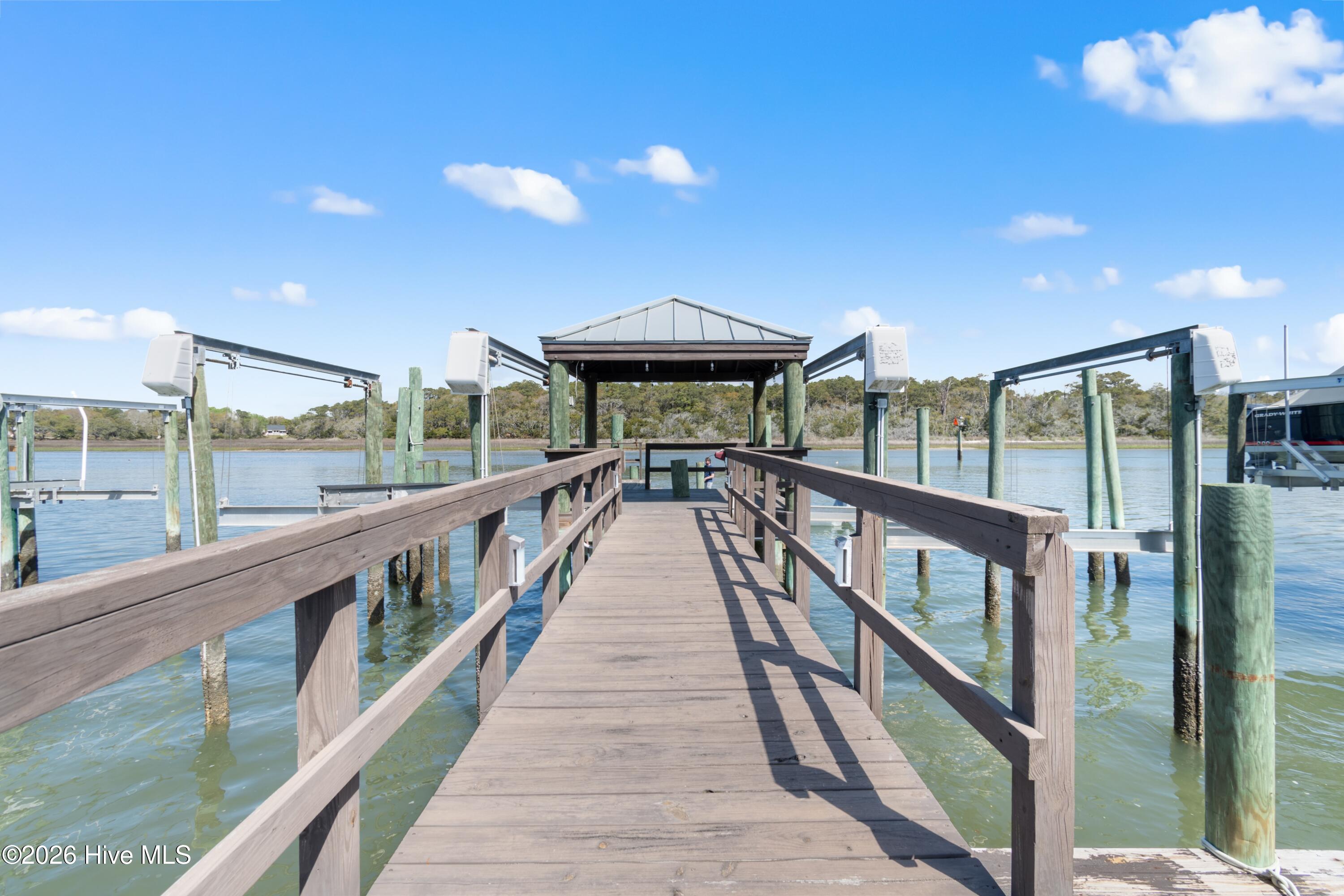 100566574 | Photo 76