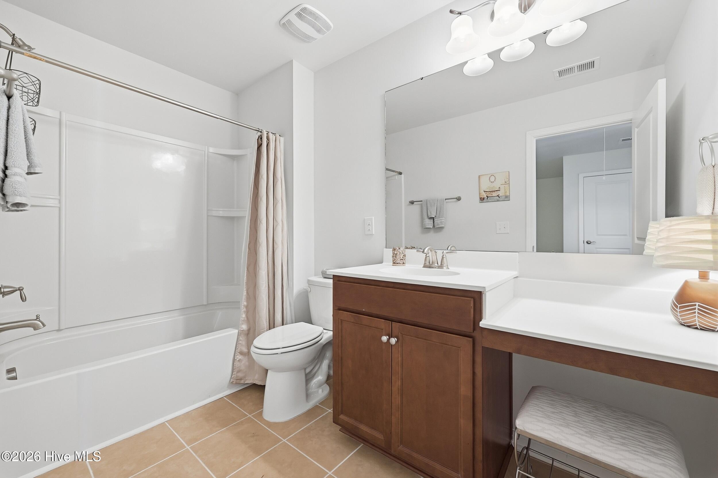 100564272 | Photo 26