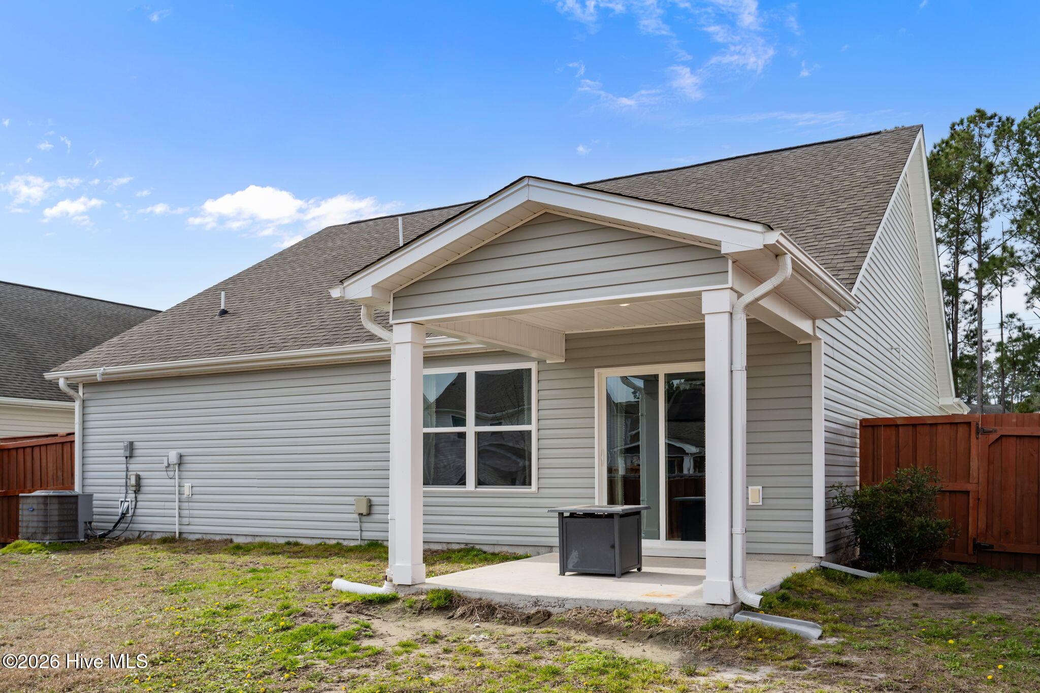 624 Aurora Place, Hampstead, NC, 28443