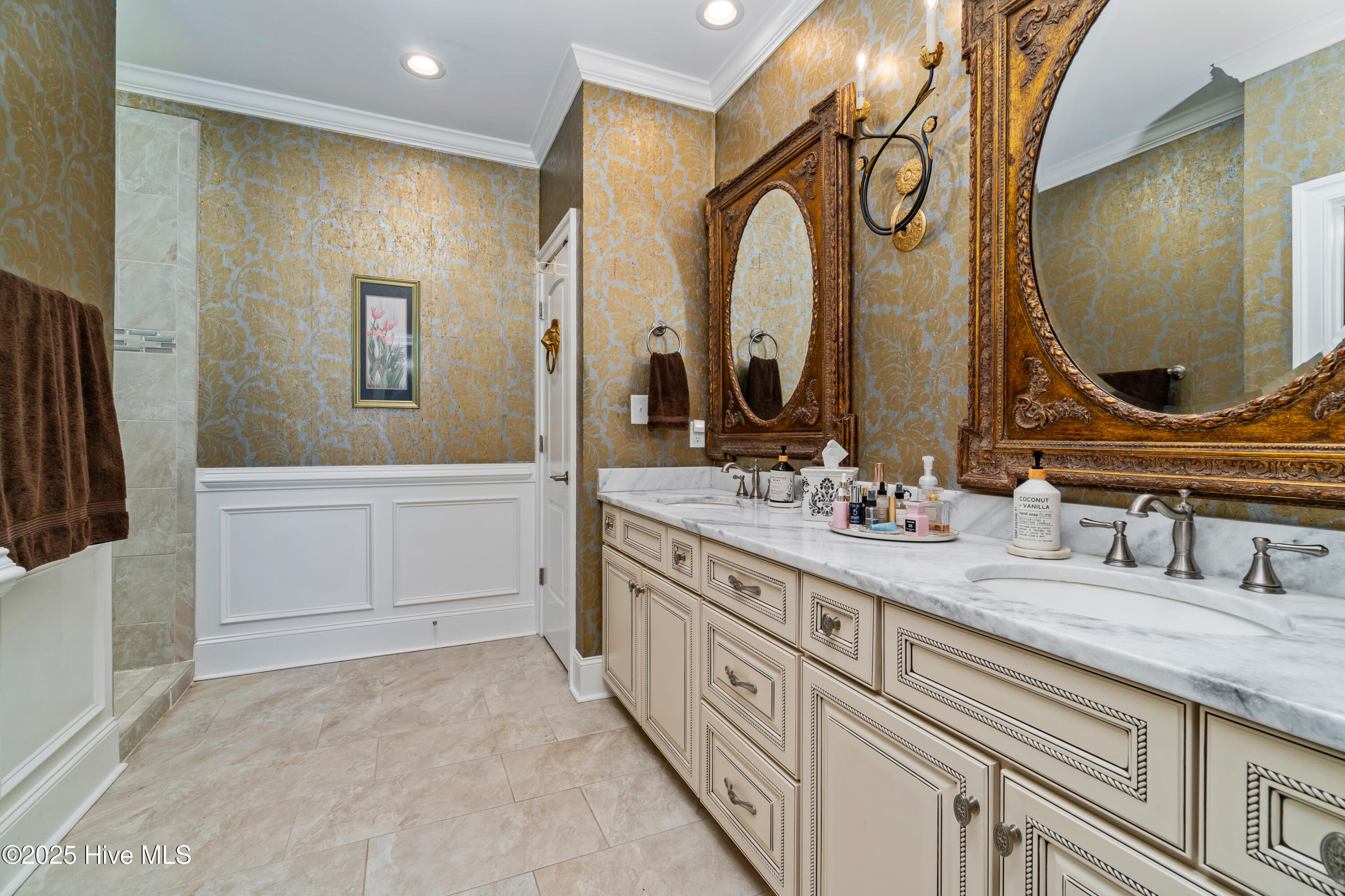 Designer finishes and wallpaper