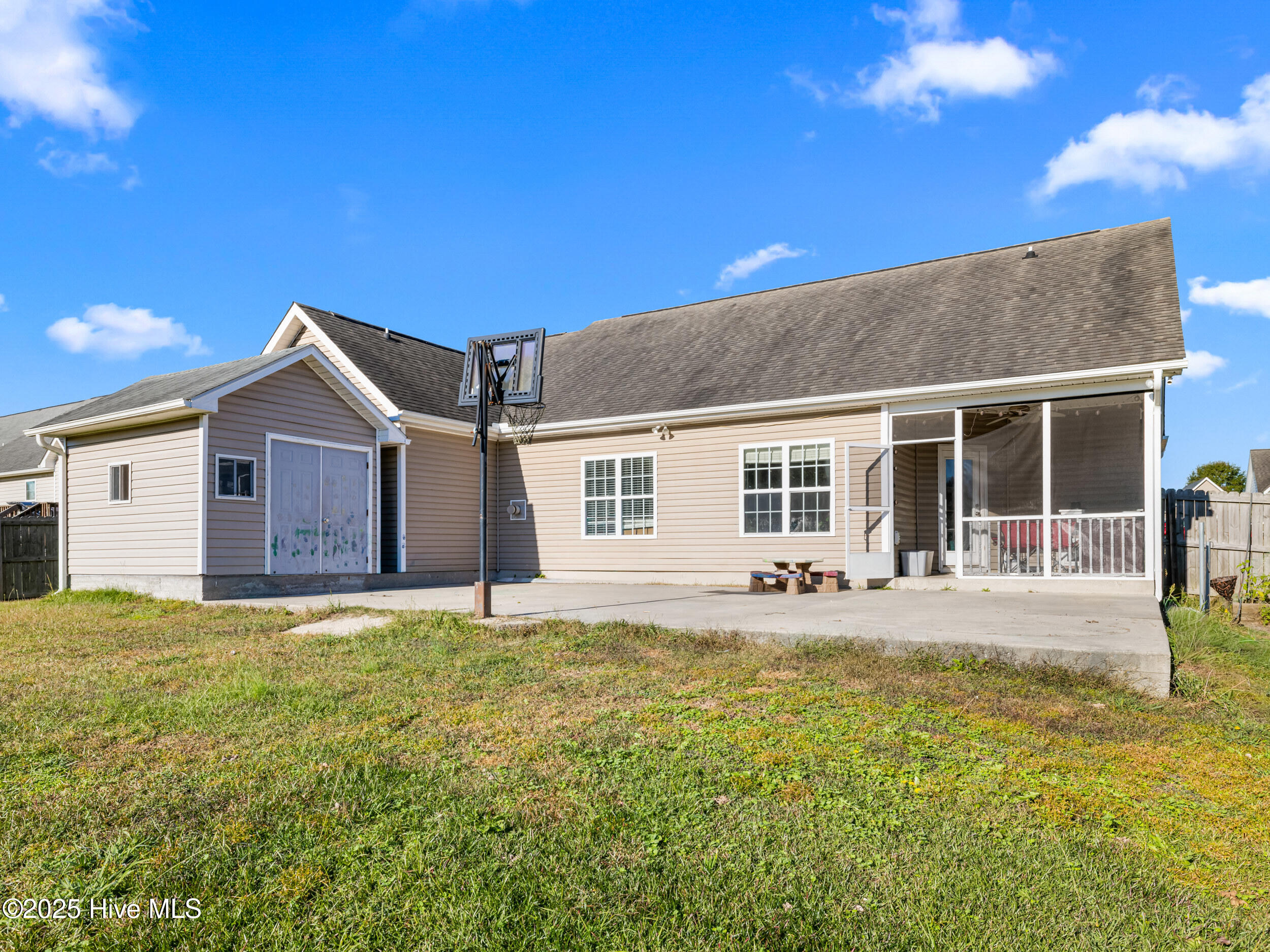 100536146 | Photo 27