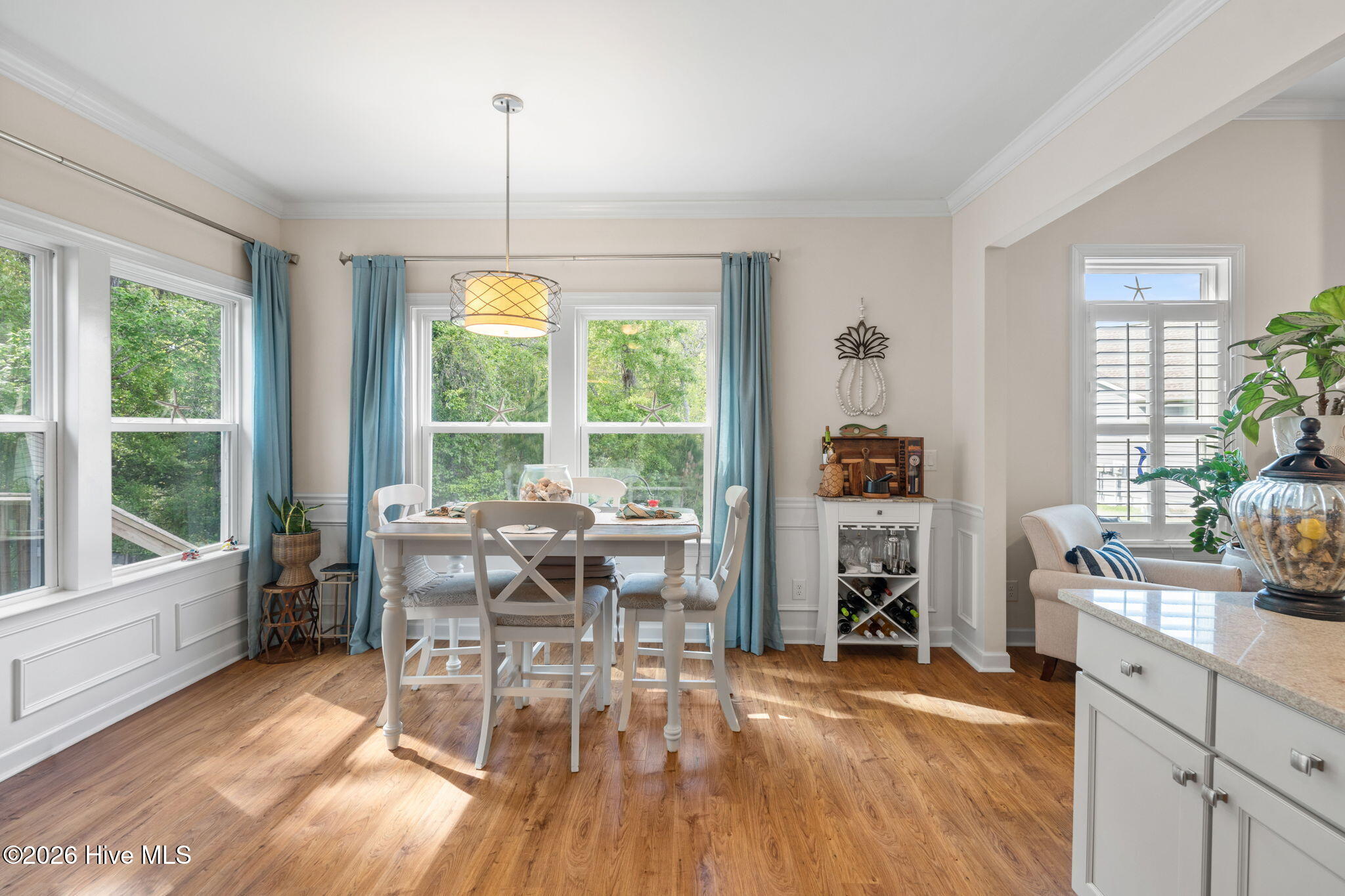 100567618 | Photo 15