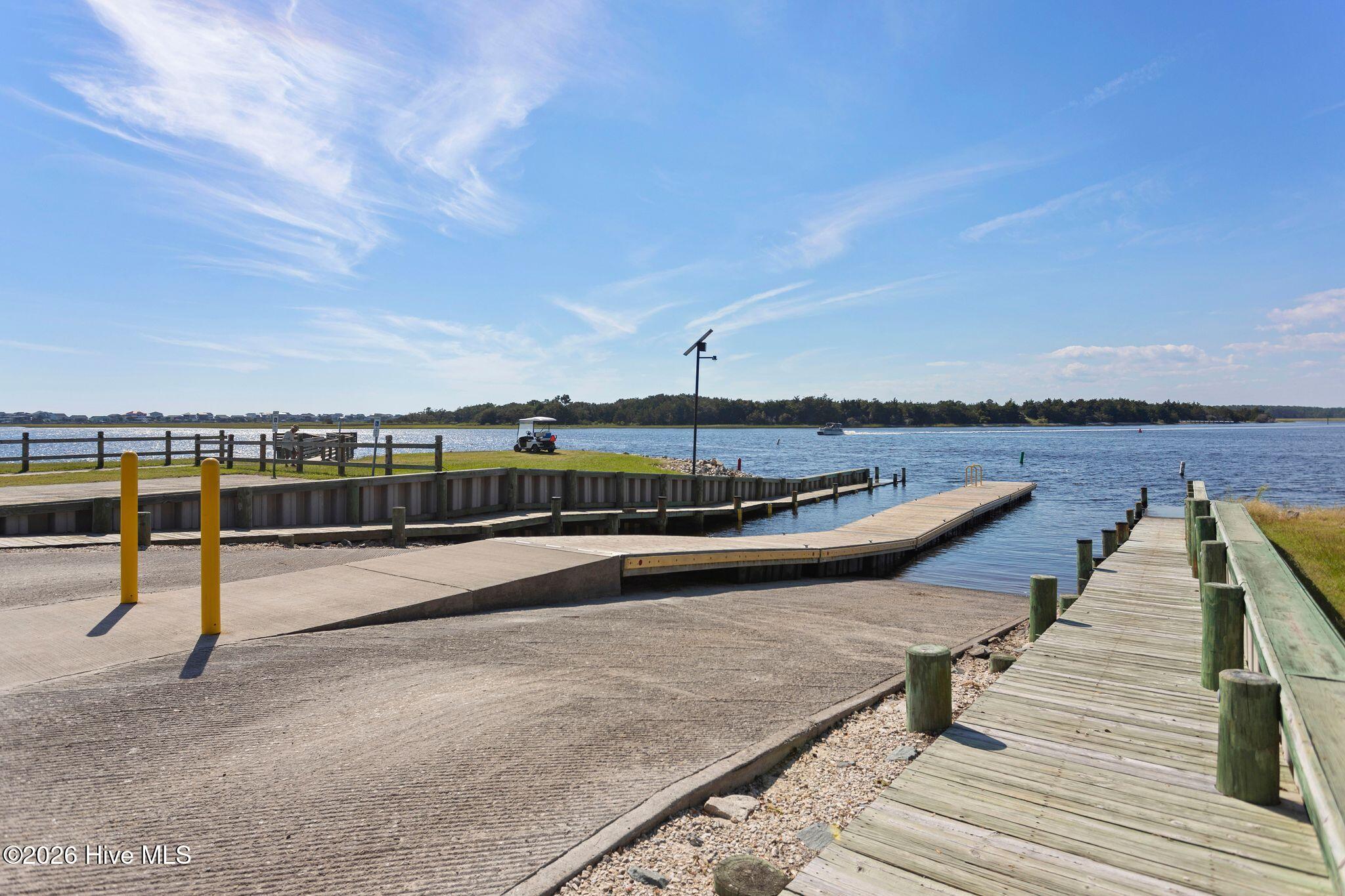 100563683 | Photo 33