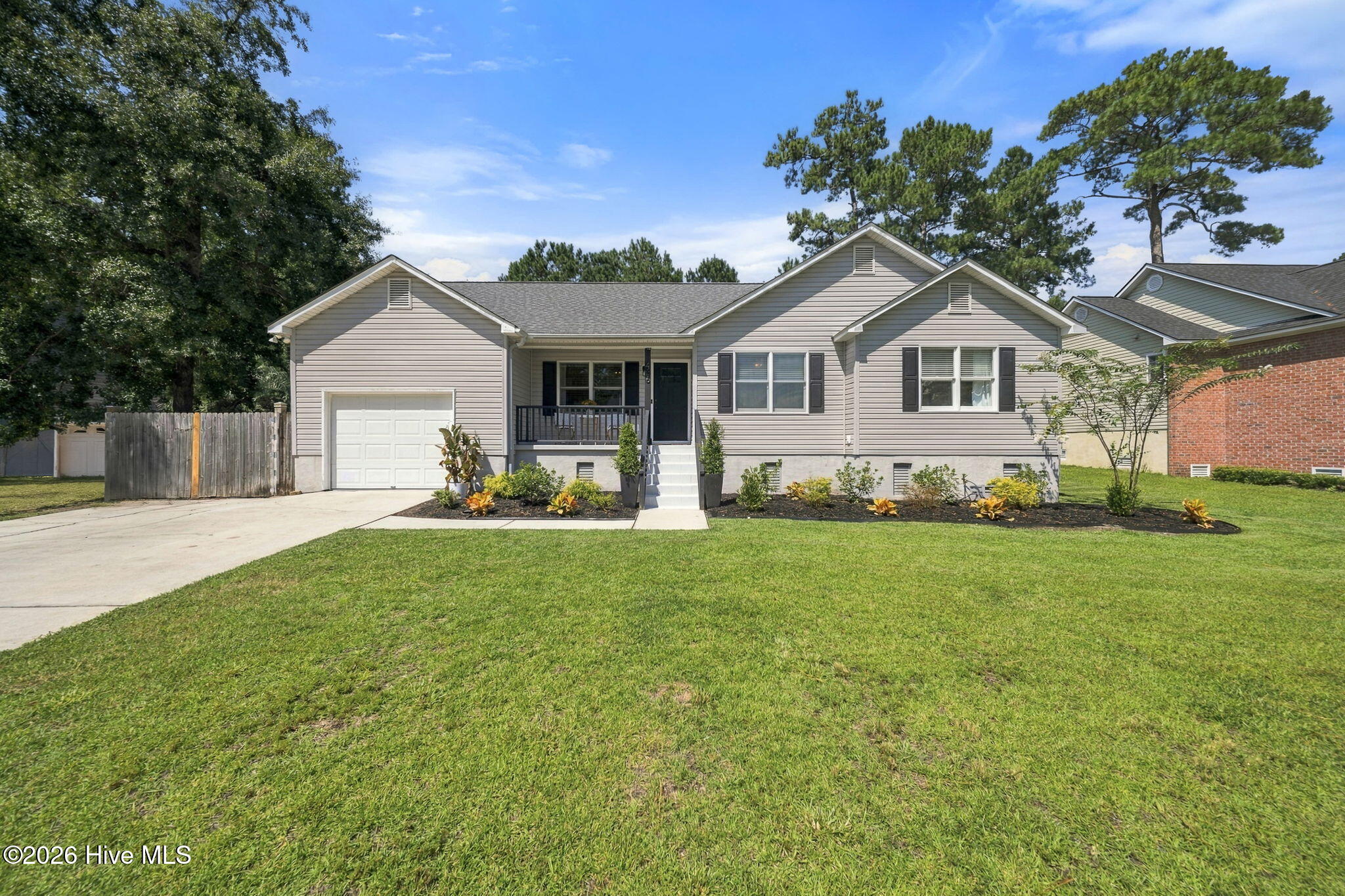 Listing photograph for 436 Motts Creek Road, Wilmington, NC 28412
