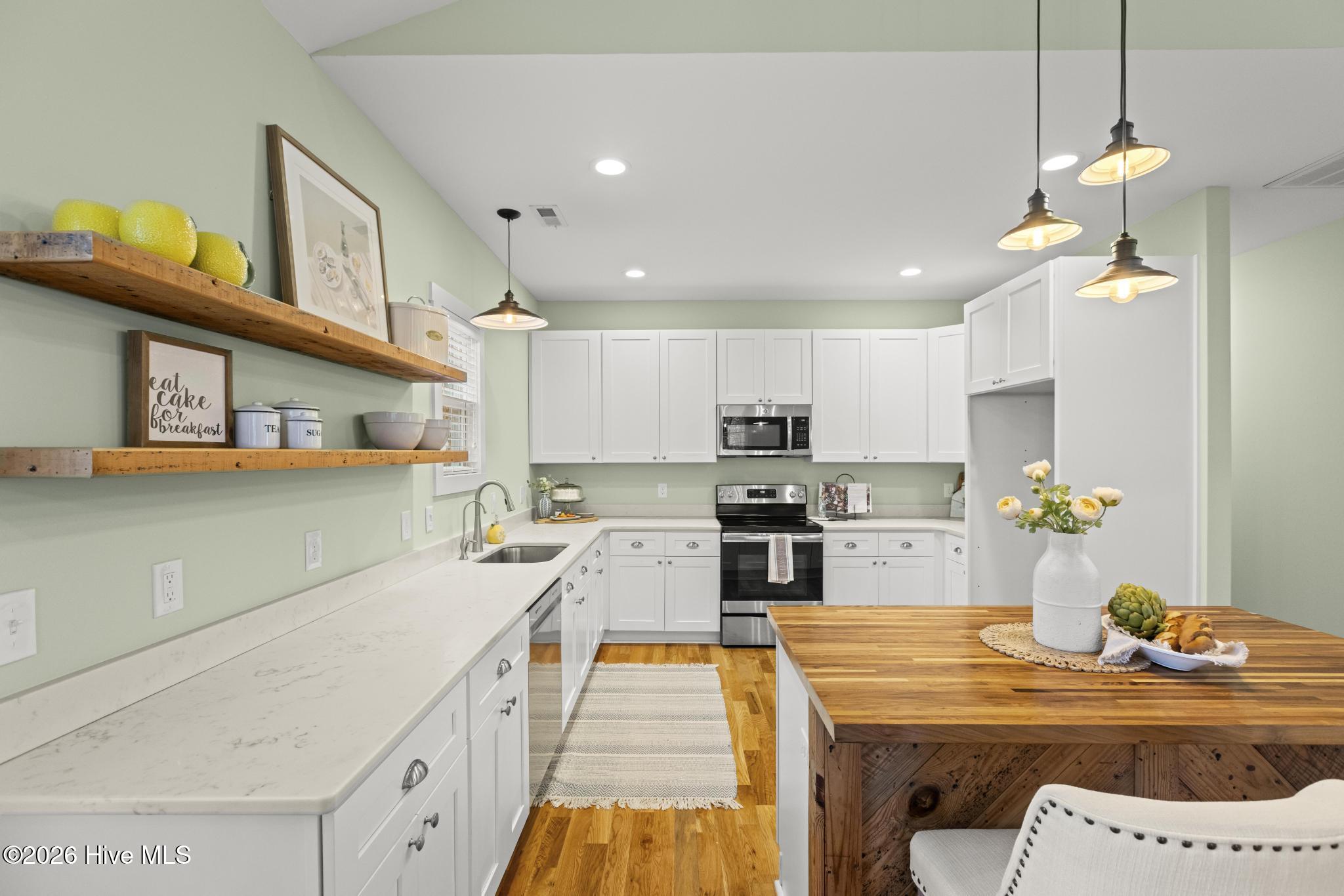 100552485 | Photo 10