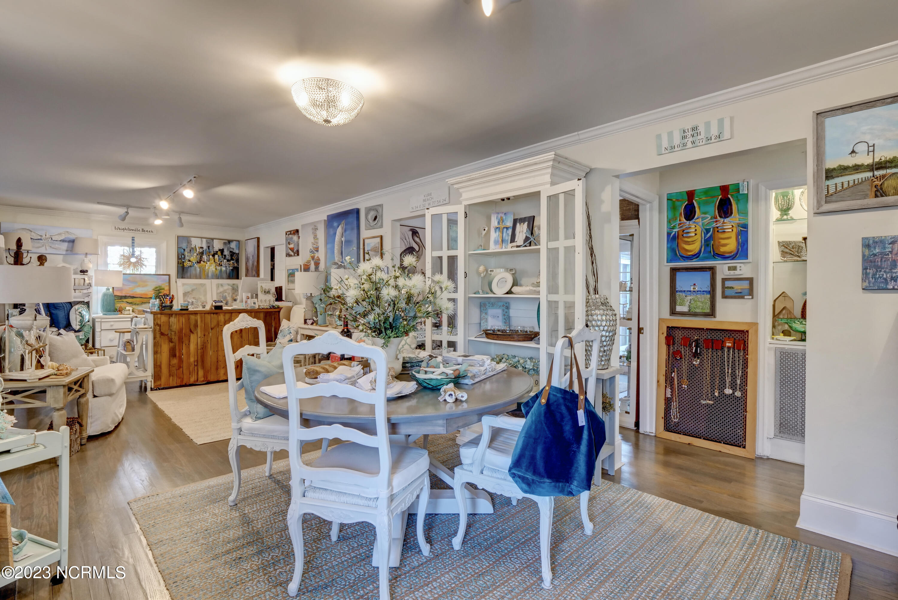 100516487 | Photo 11