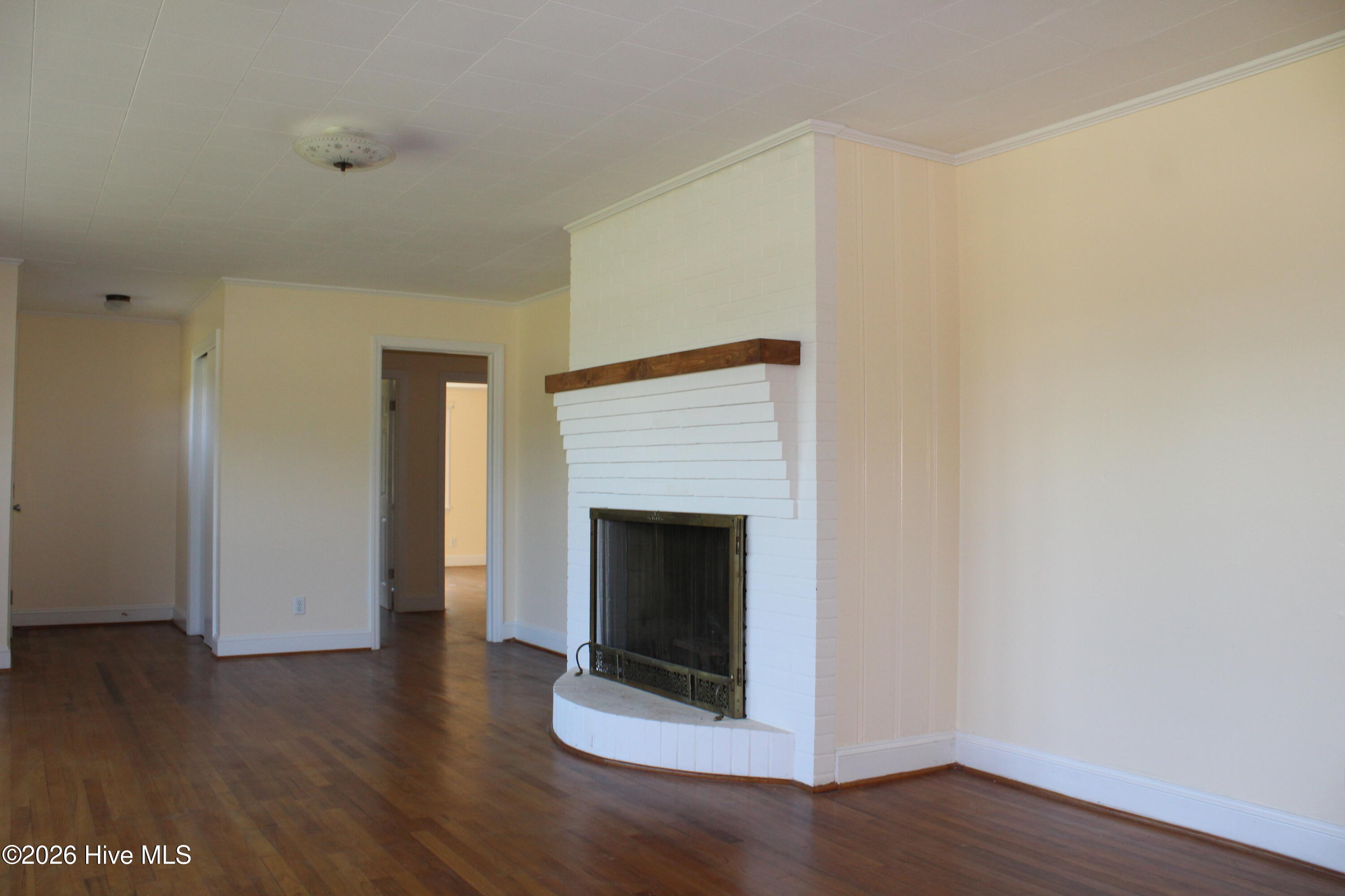 100567630 | Photo 16