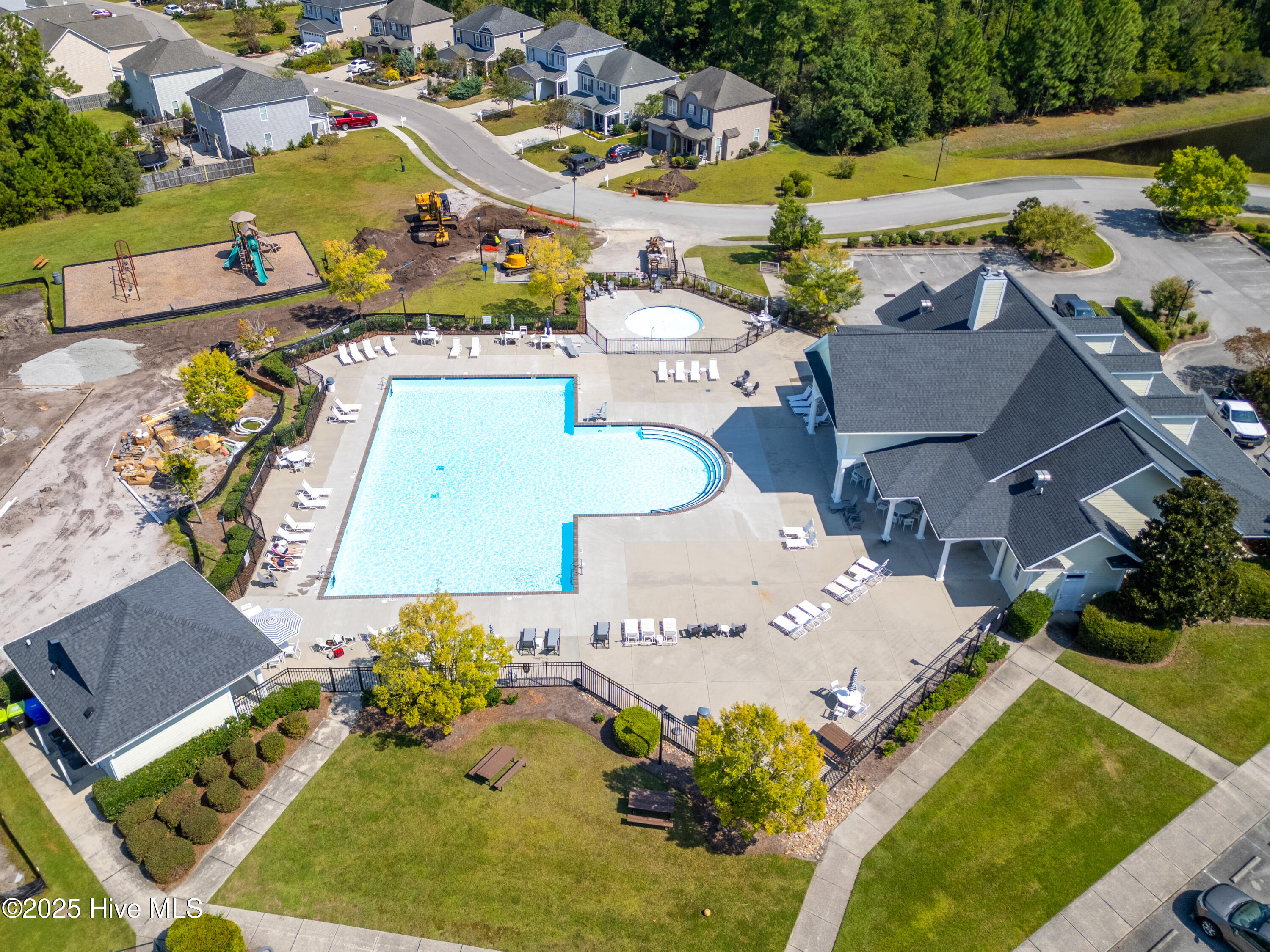 100562624 | Photo 32