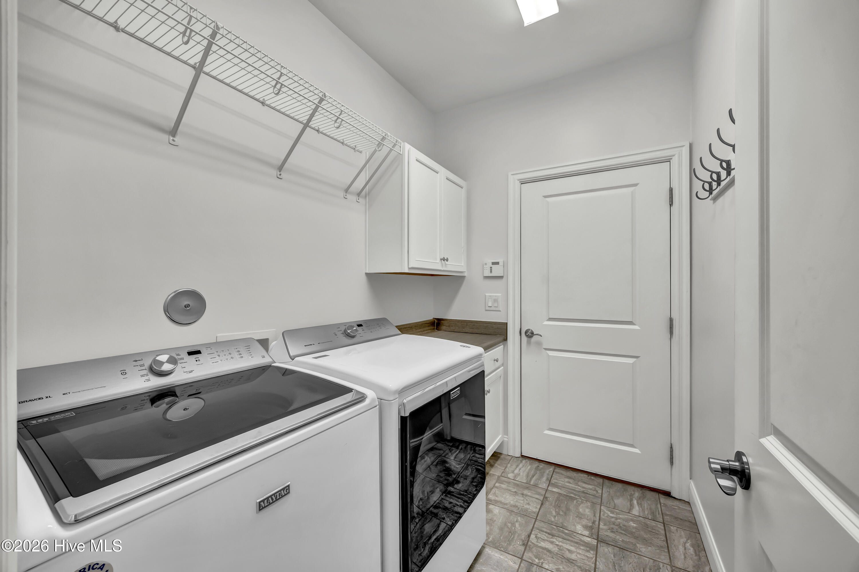 100555264 | Photo 36