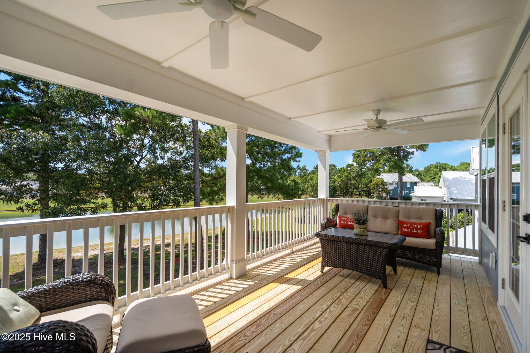 100526969 | Photo 50