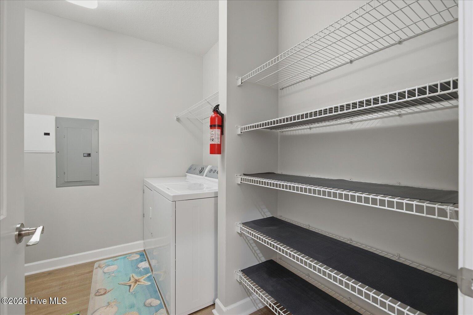 100558863 | Photo 30