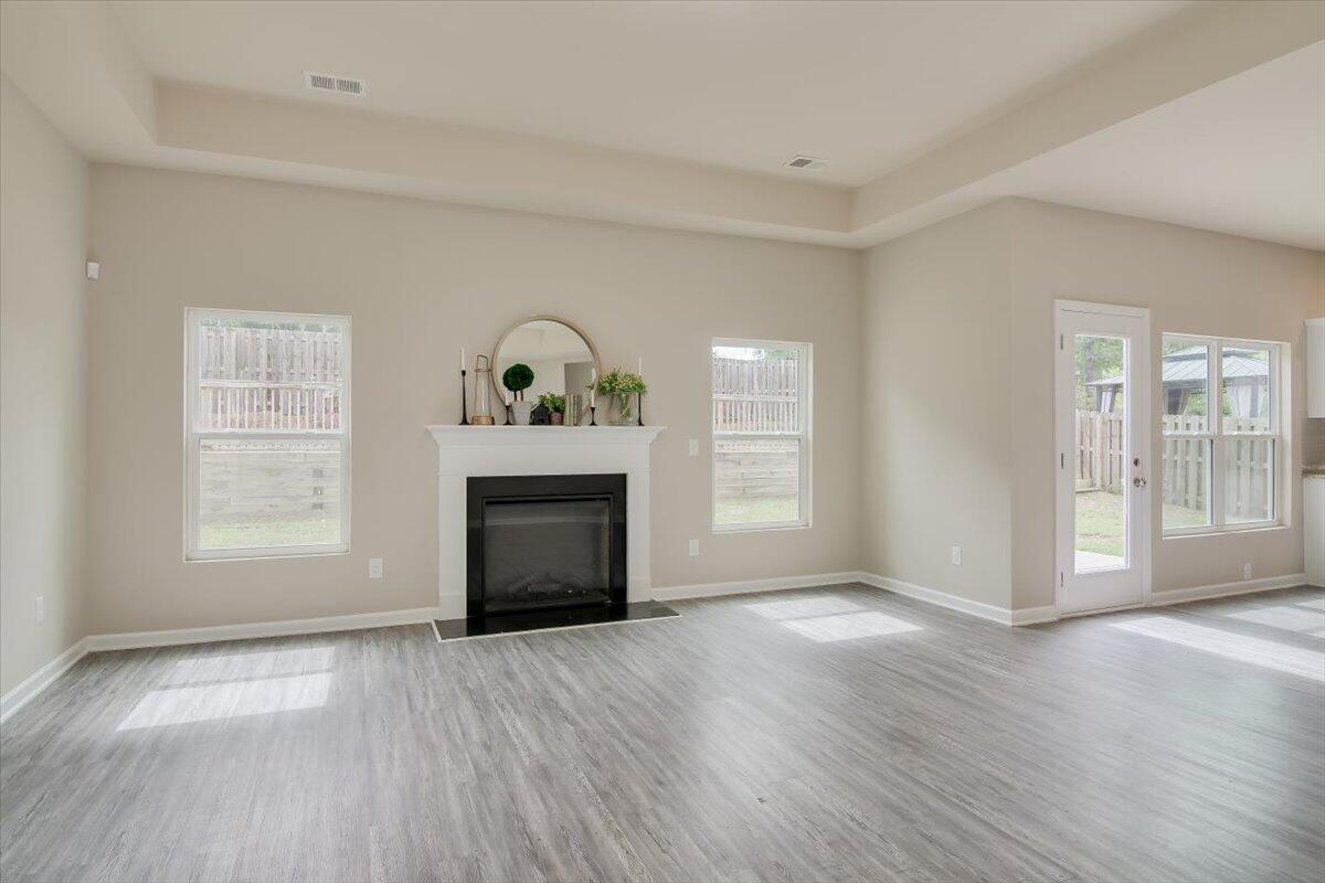 5026 Vine Lane
