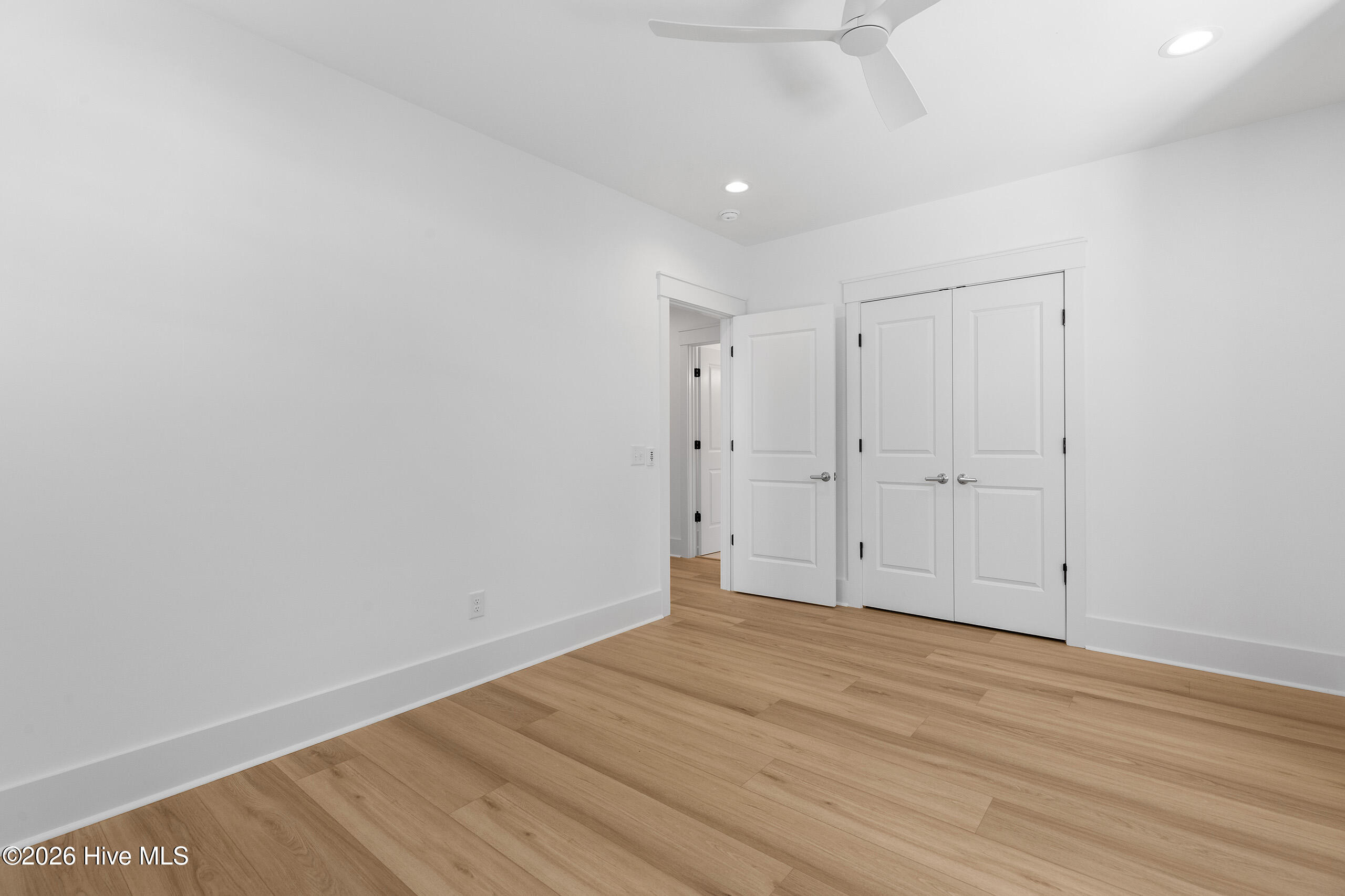 100519914 | Photo 56