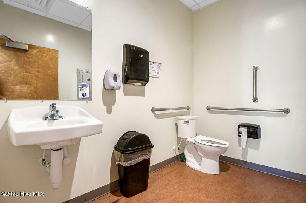 4275 Western Boulevard, Jacksonville, NC, 28546