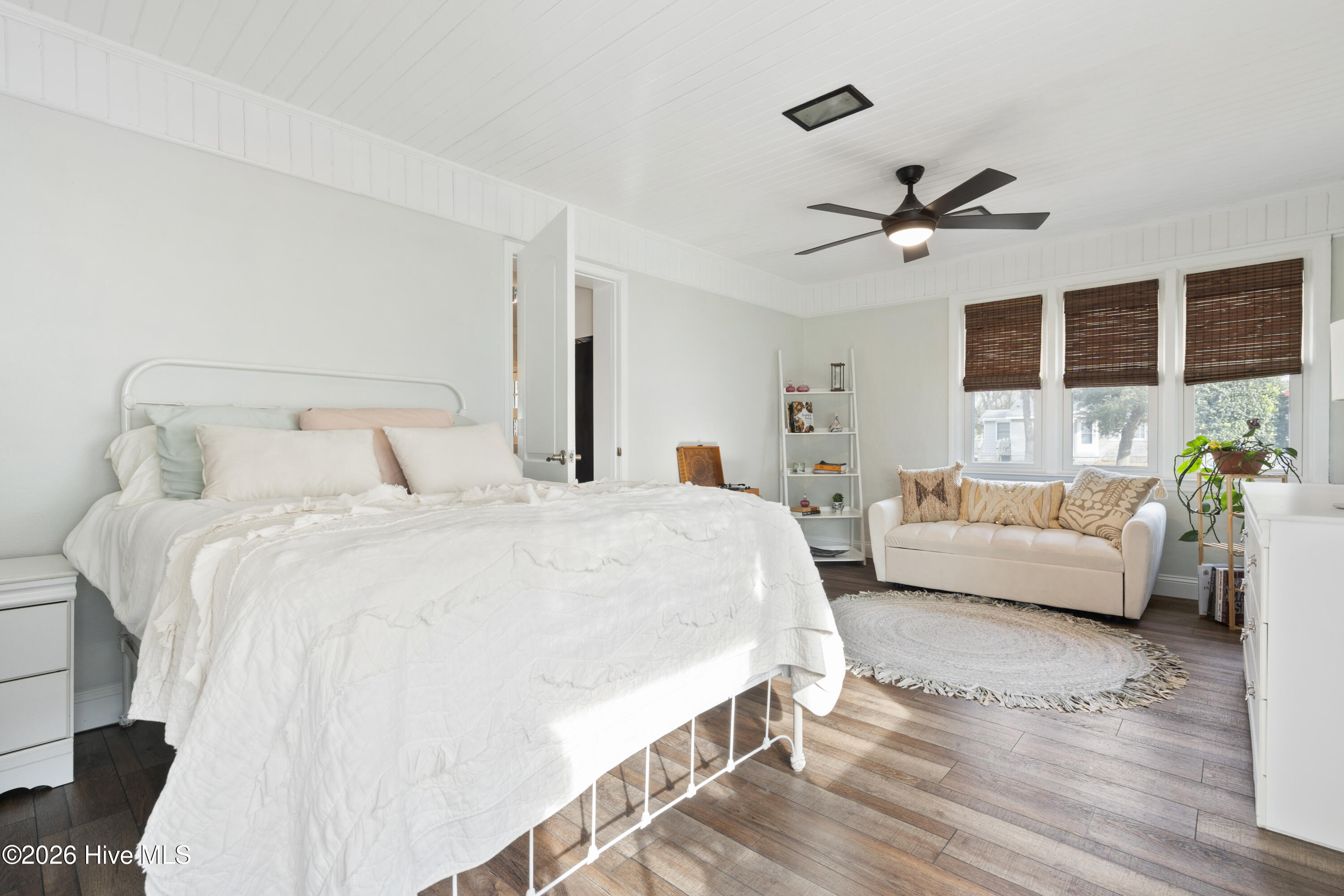 100555391 | Photo 37