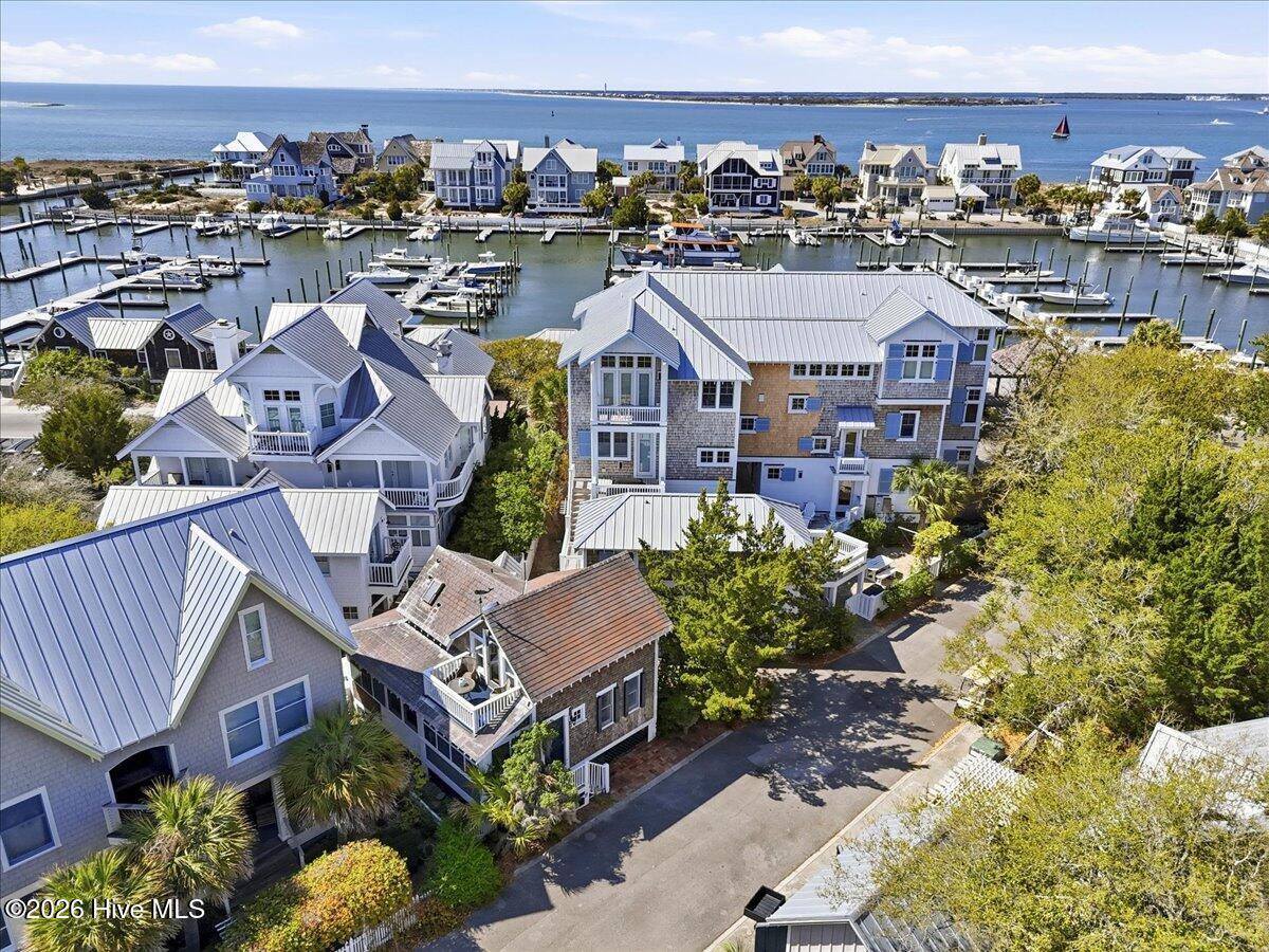 100563686 | Photo 39