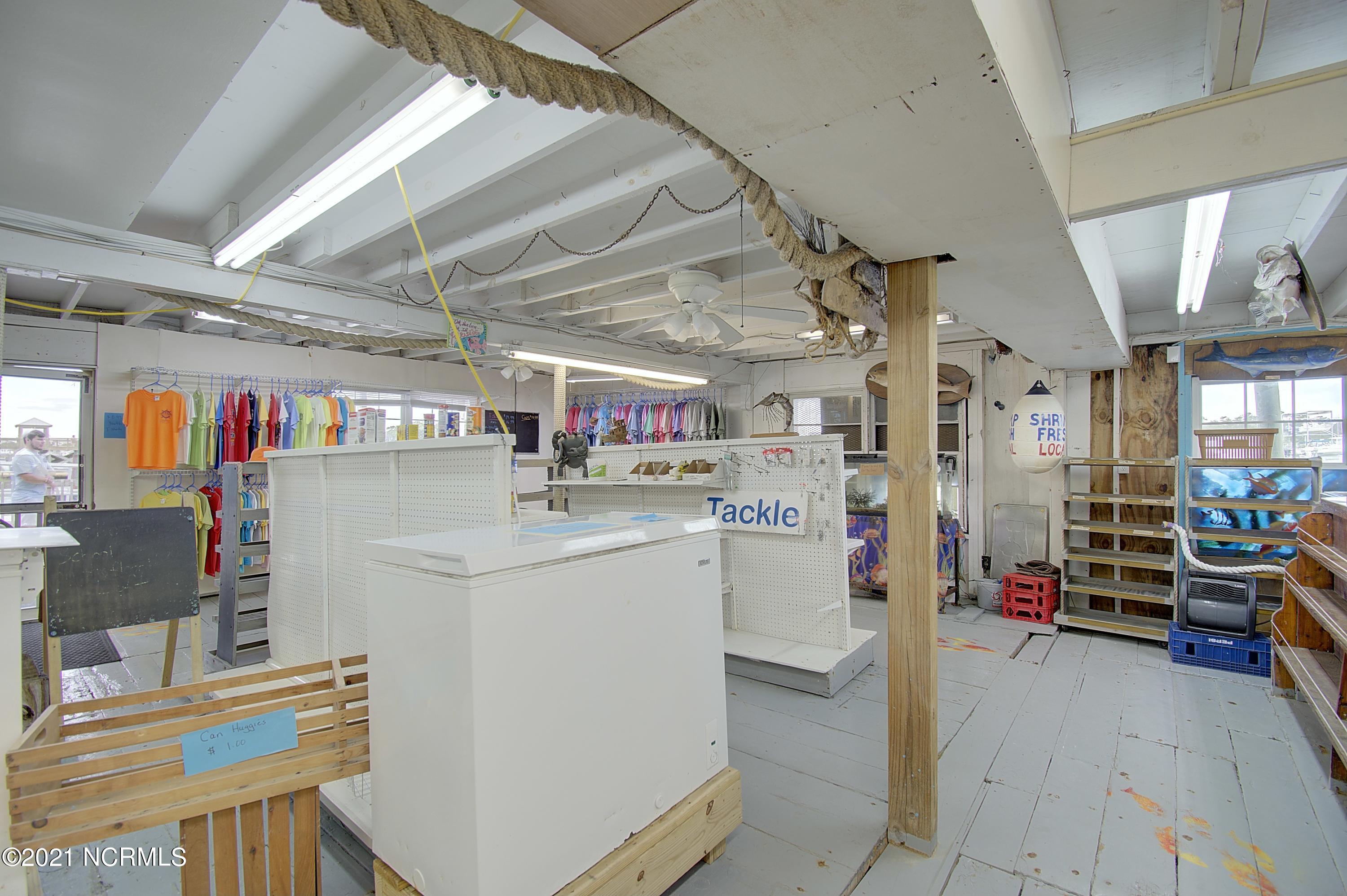 100502162 | Photo 60