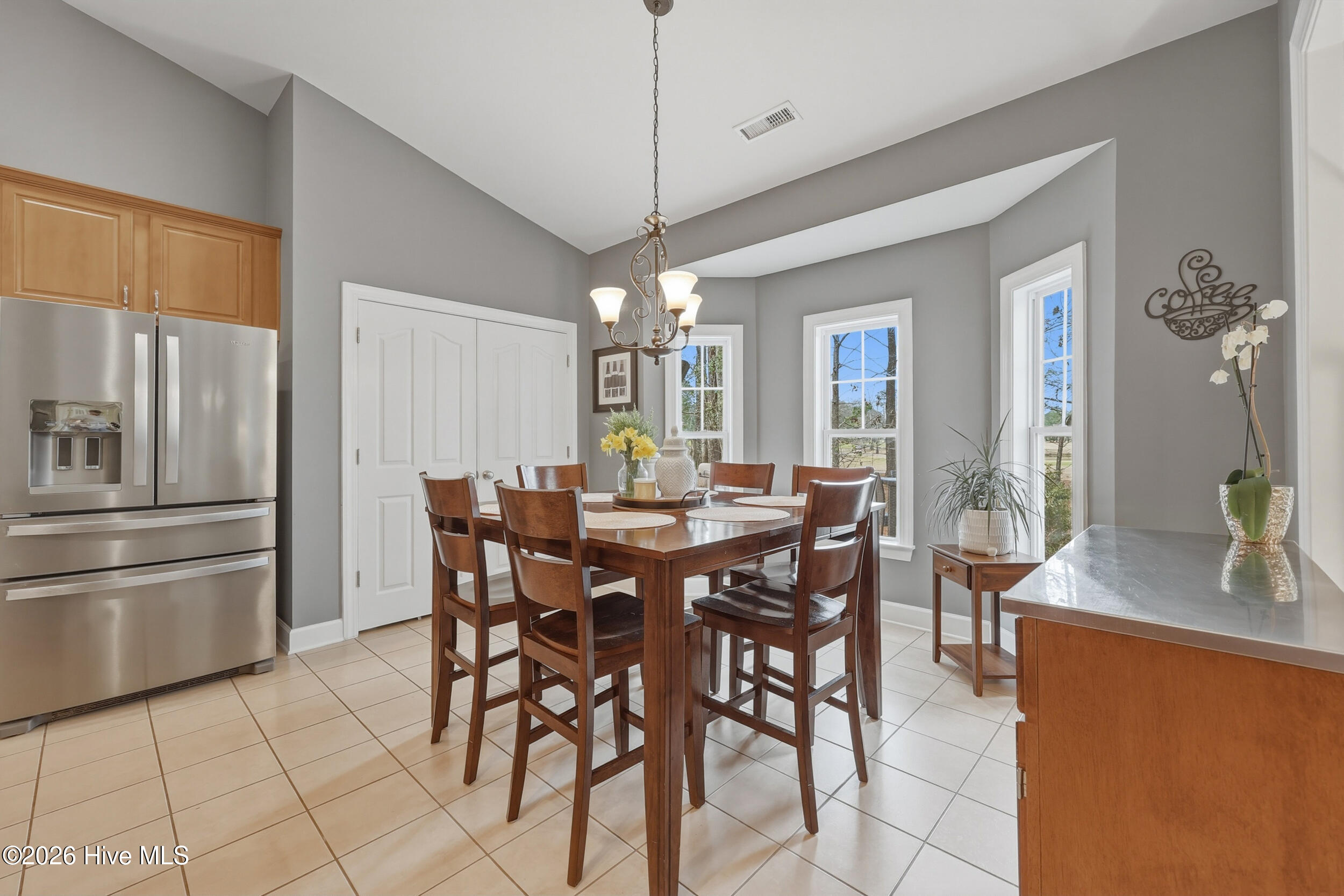 100555932 | Photo 16