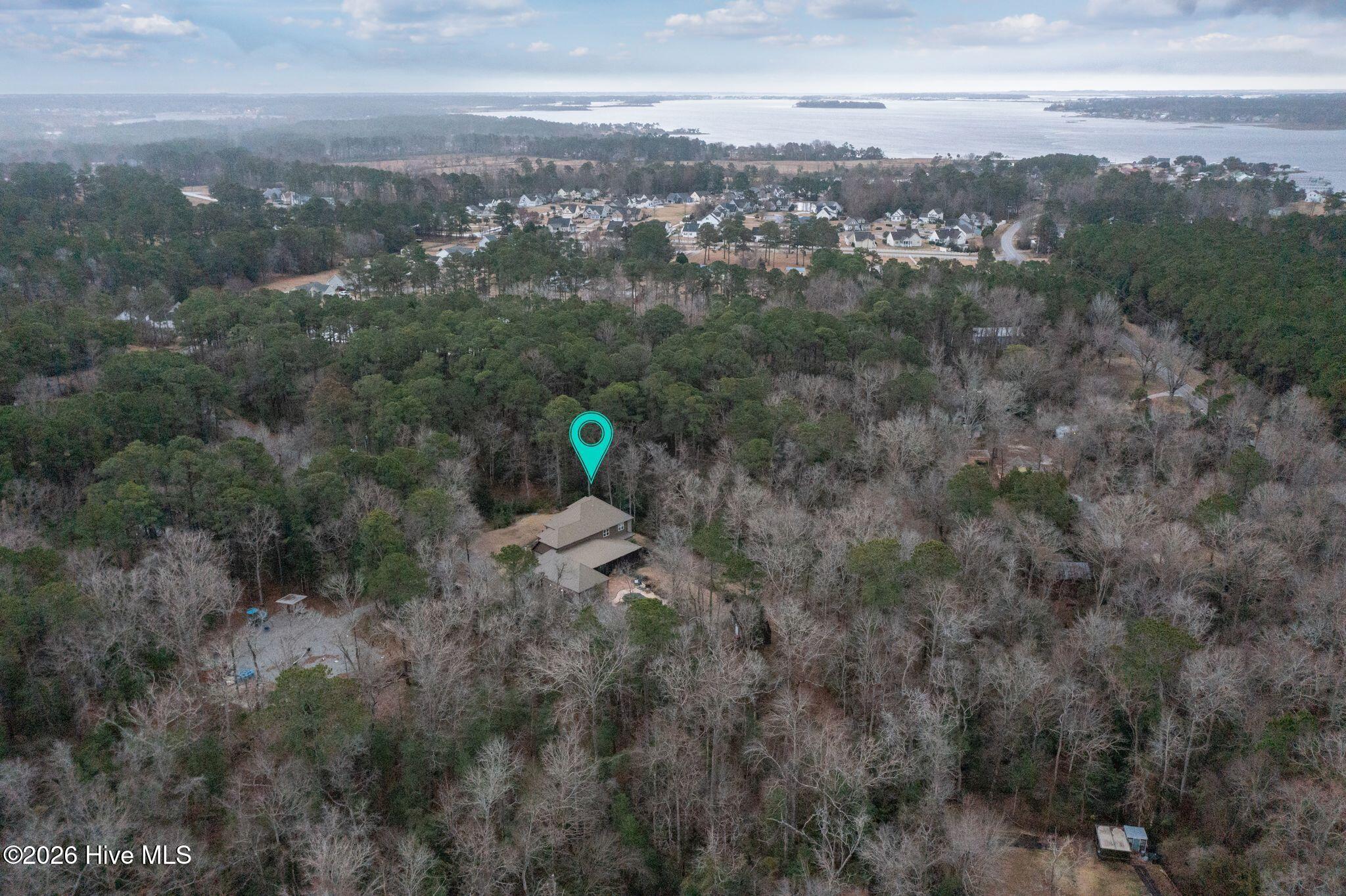 100556327 | Photo 62