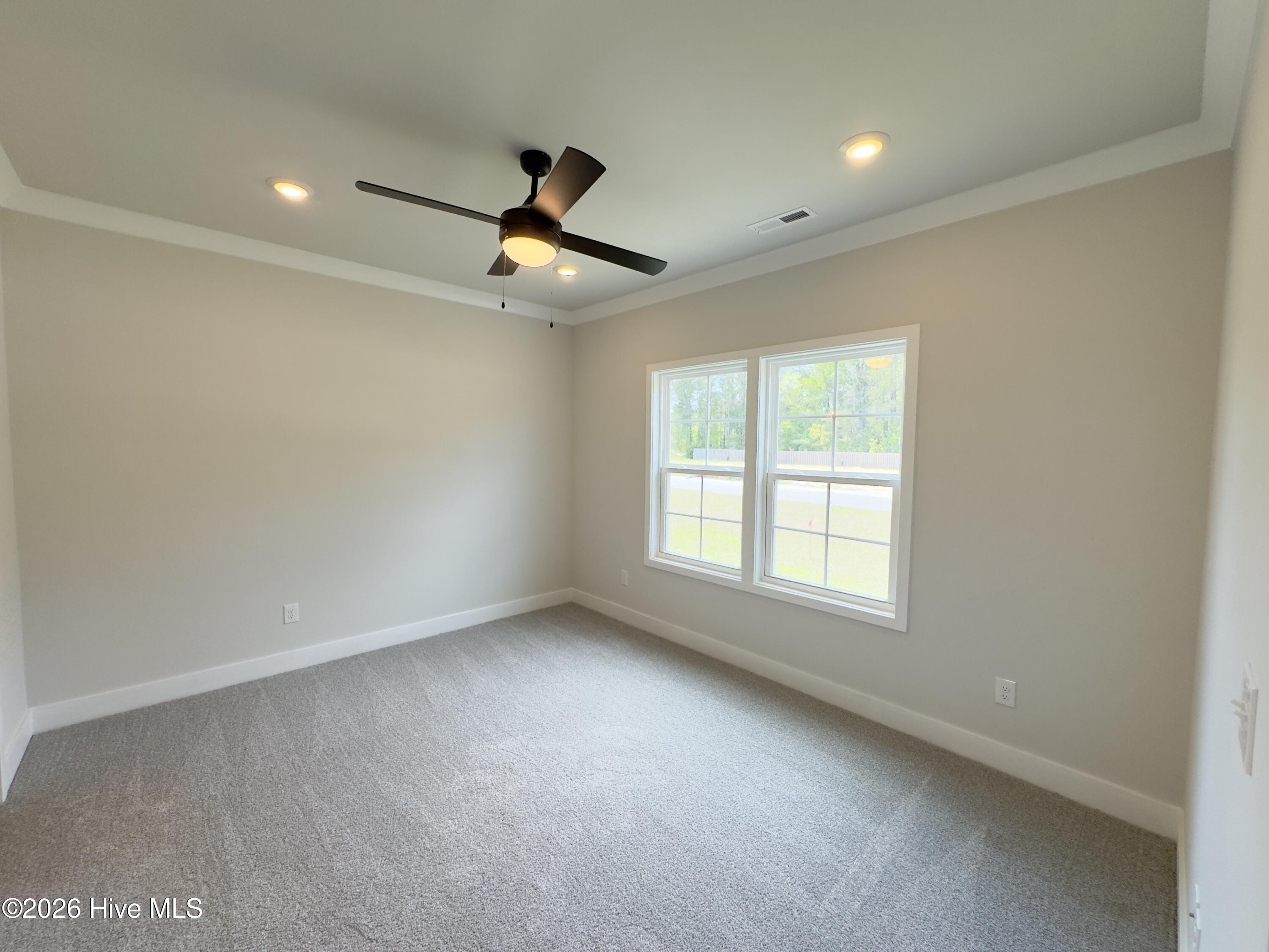 100551381 | Photo 14