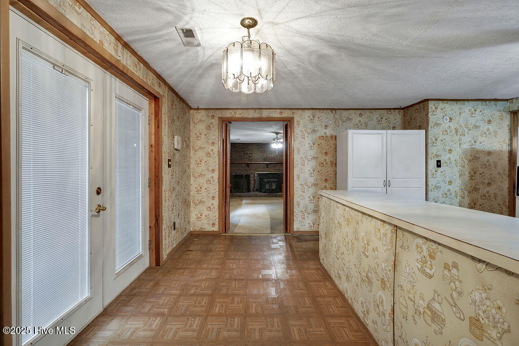 100526038 | Photo 13