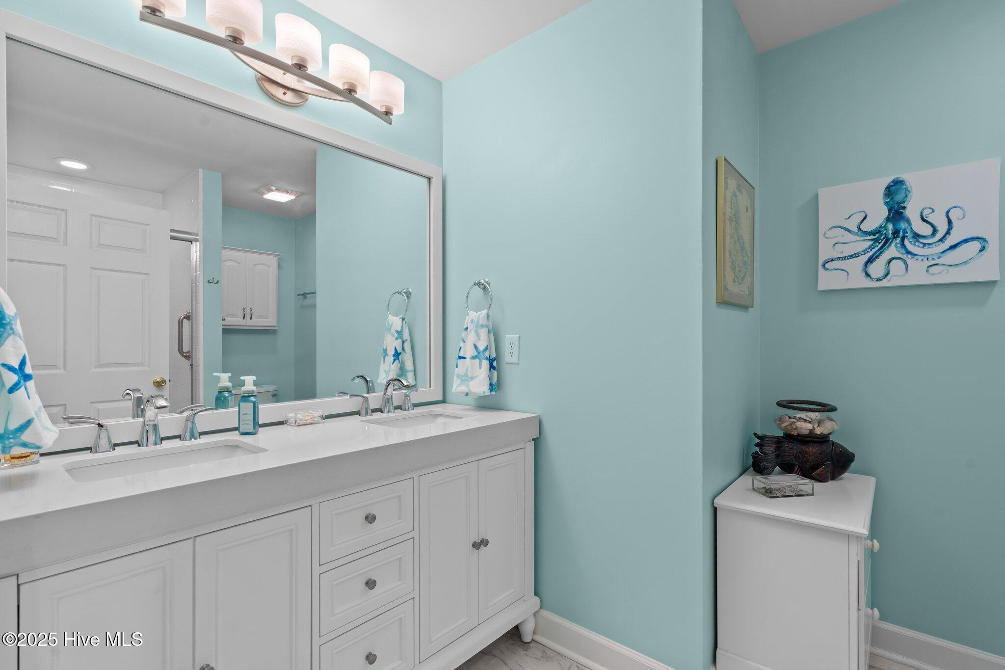 100516795 | Photo 29