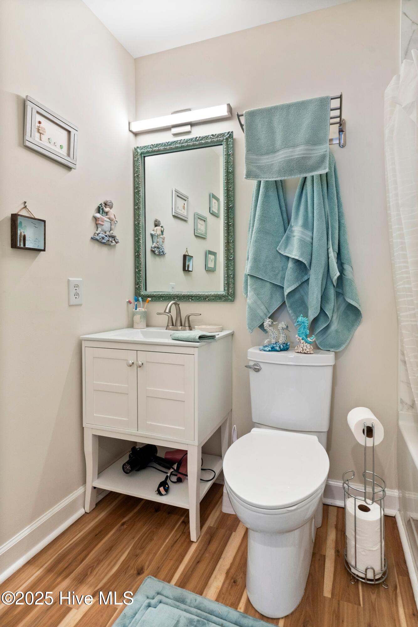 100517106 | Photo 37