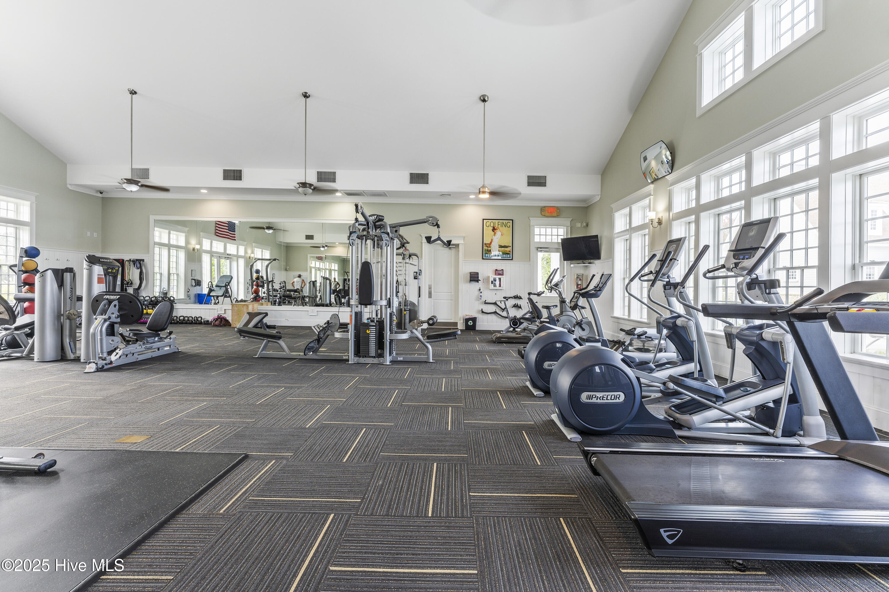 100524767 | Photo 66