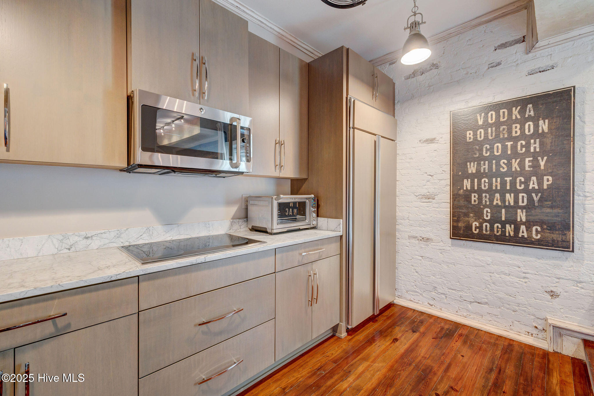 21 N Front Street Unit 3b4, Wilmington, NC 28401 – photo 17: 21NFrontStreetUnit3b4-17