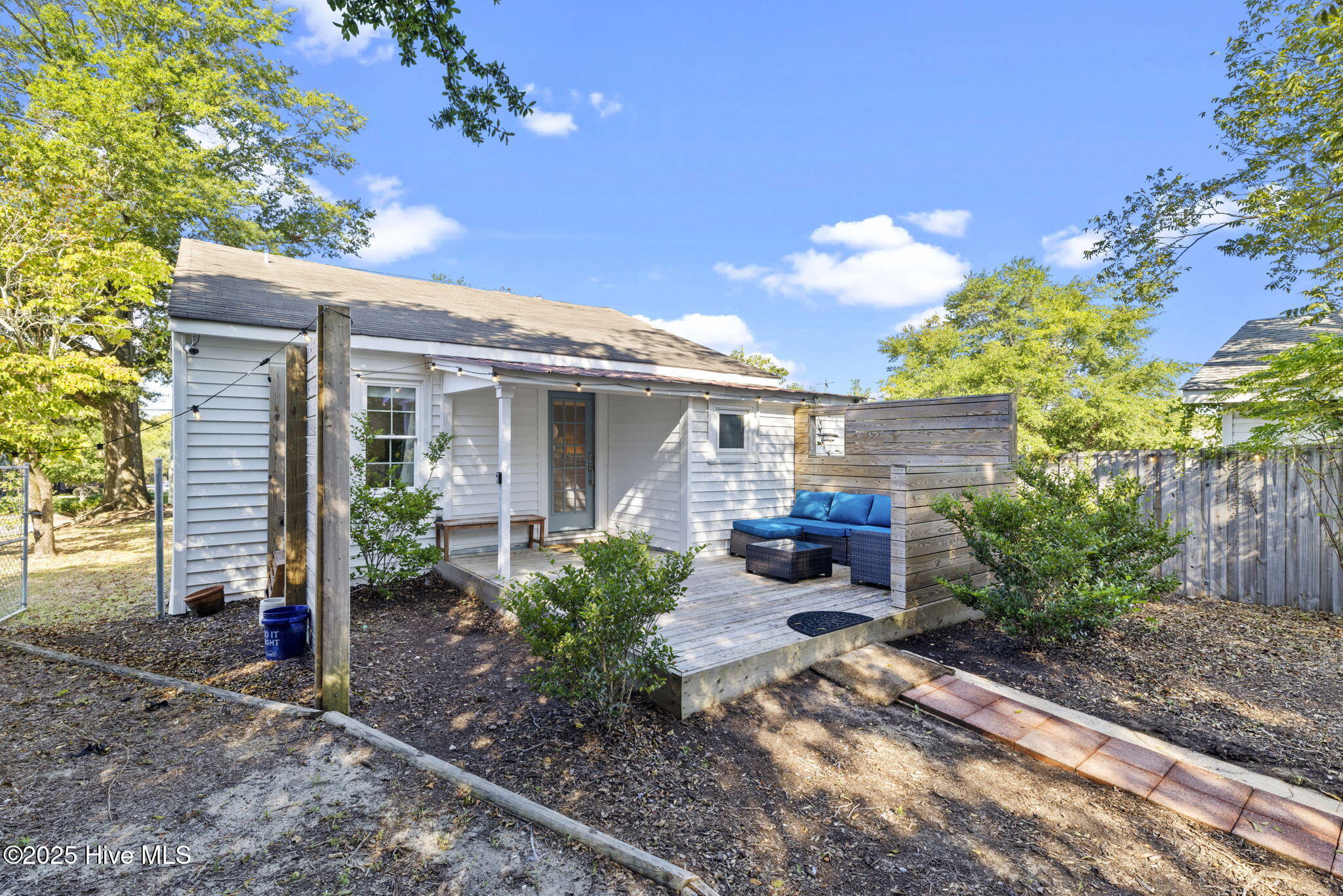 100531966 | Photo 44