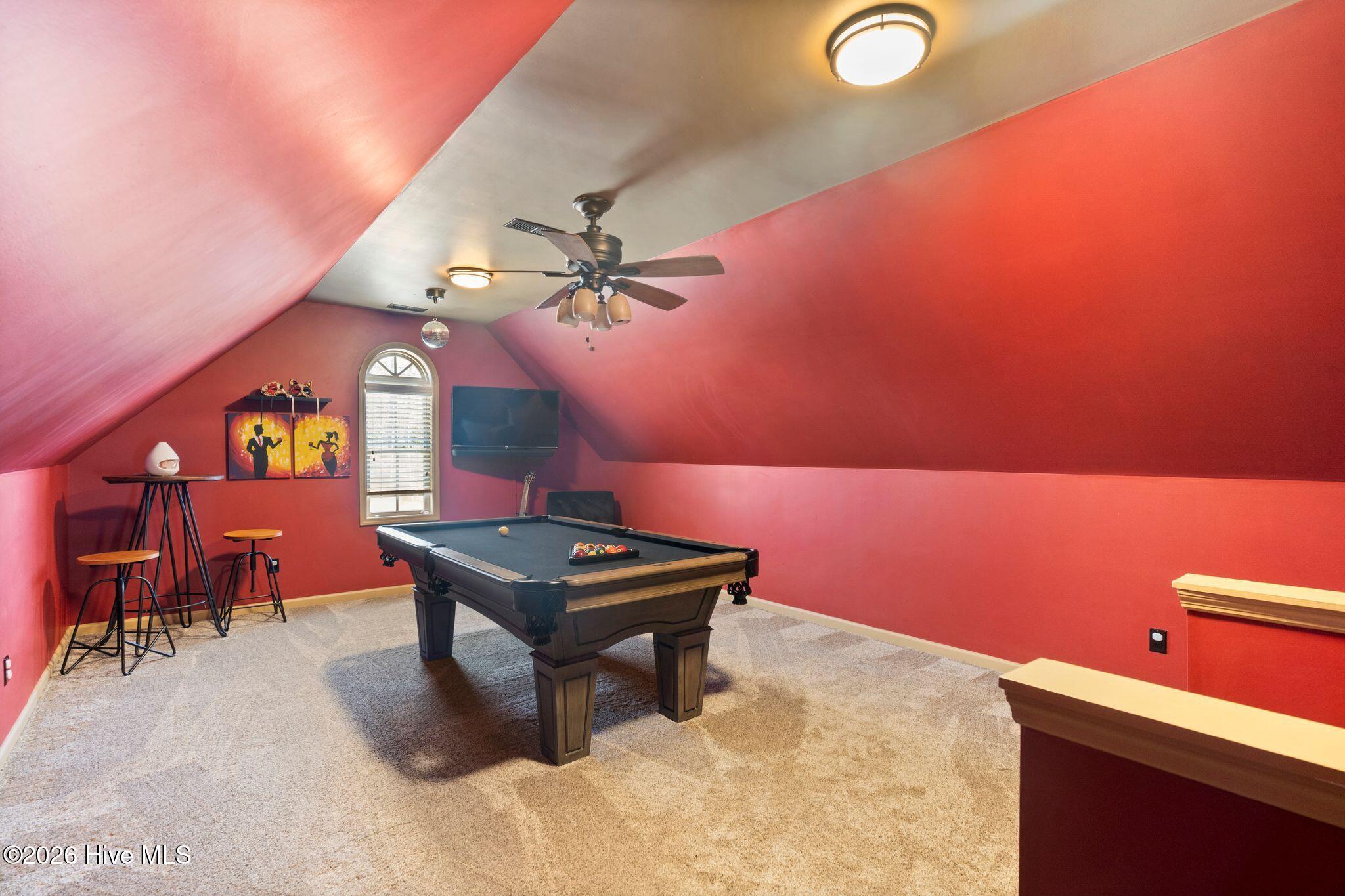 100554284 | Photo 35