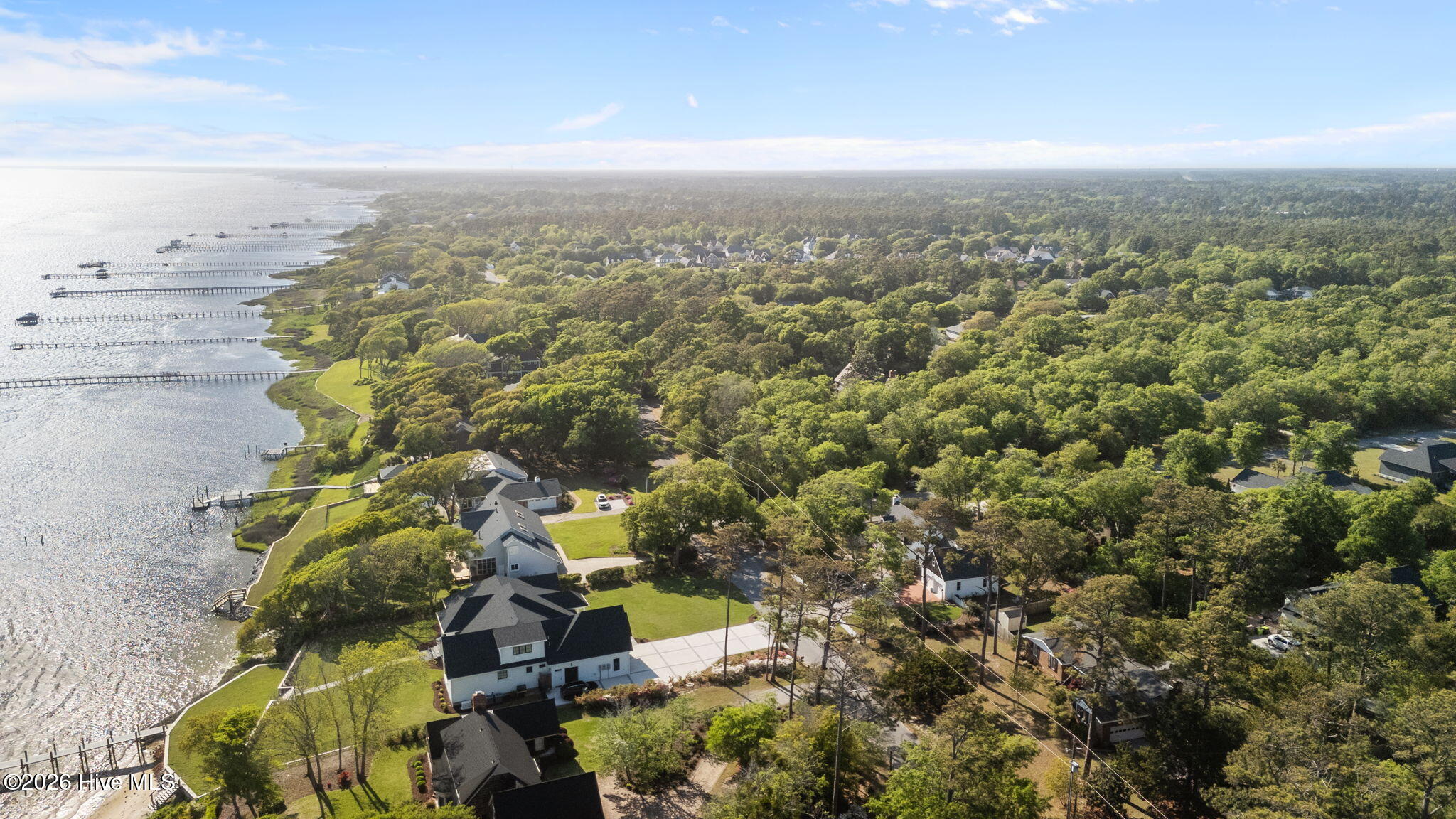218 Lands End Road,Morehead City