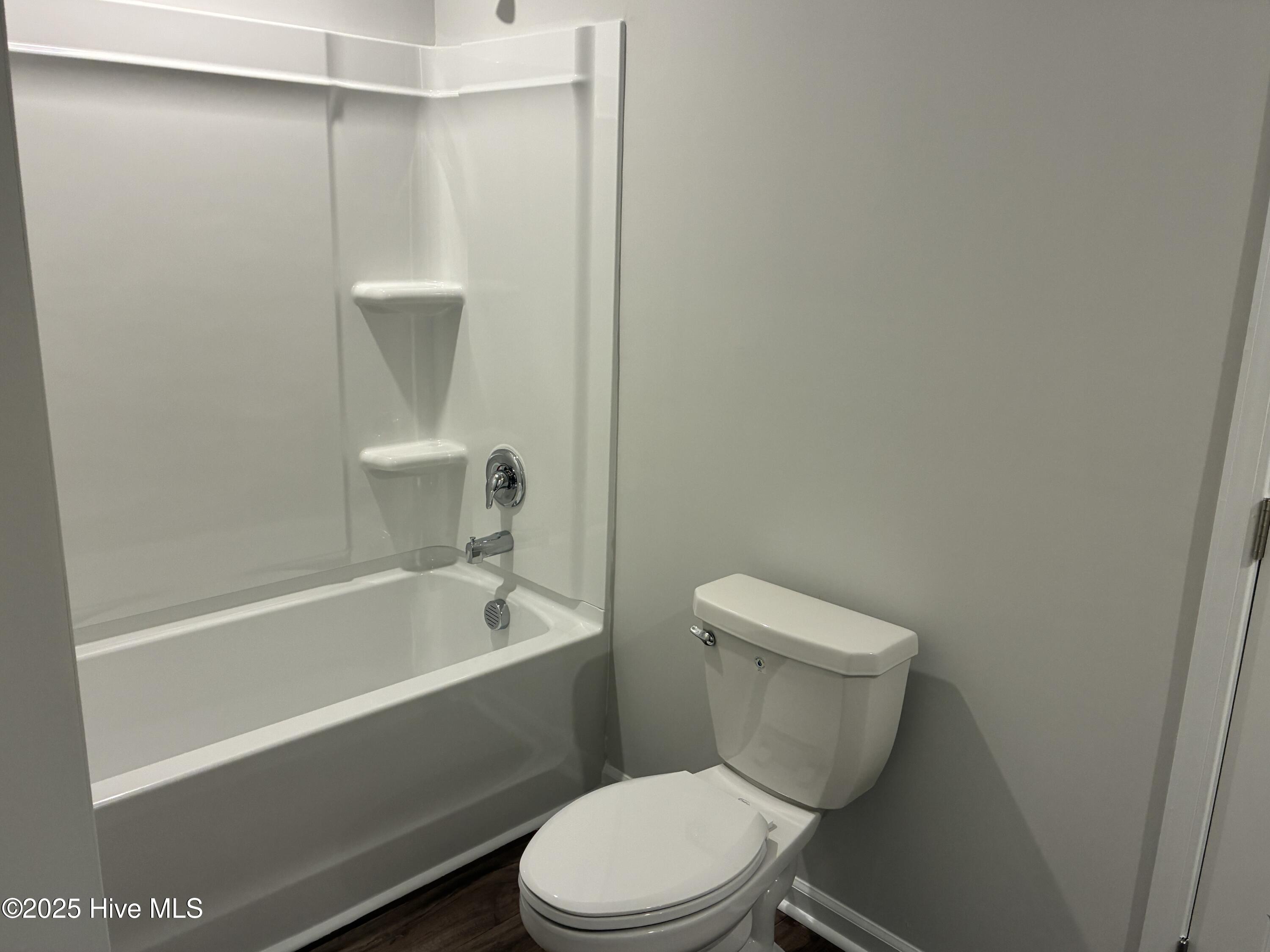 100545572 | Photo 31